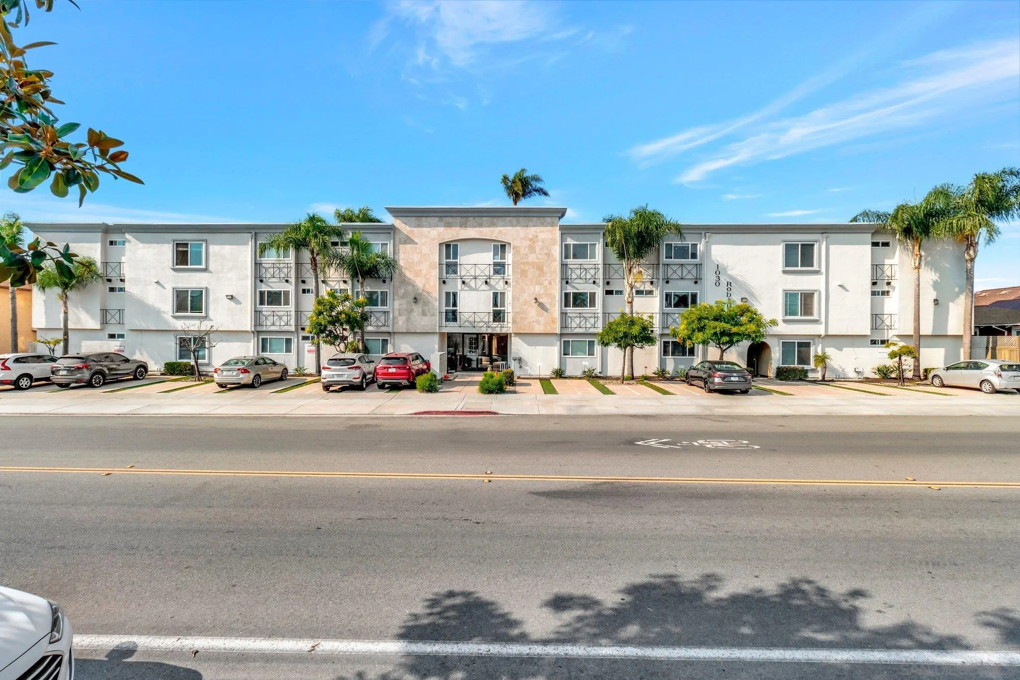More Details about MLS # 240021427 : 1030 ROBINSON AVE UNIT 204