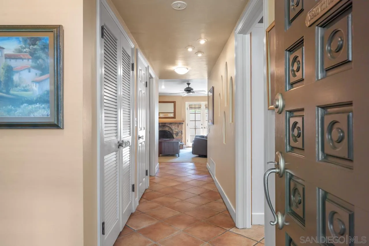 Photo #4: 240021491 Listing 