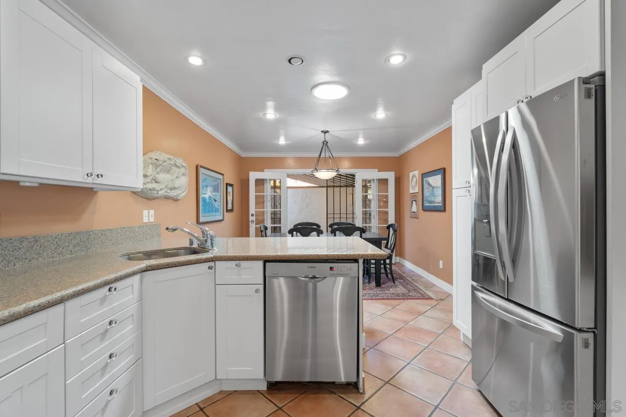Photo #5: 240021491 Listing 