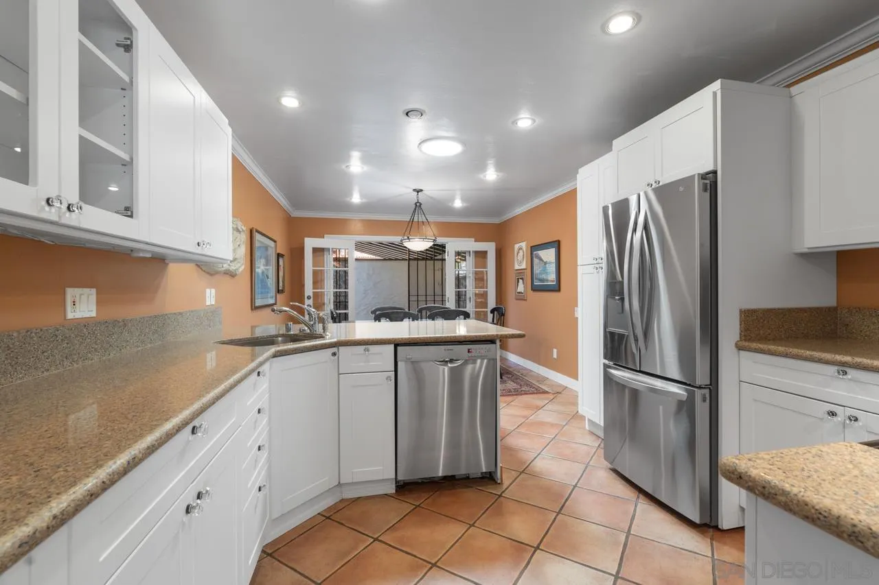 Photo #6: 240021491 Listing 