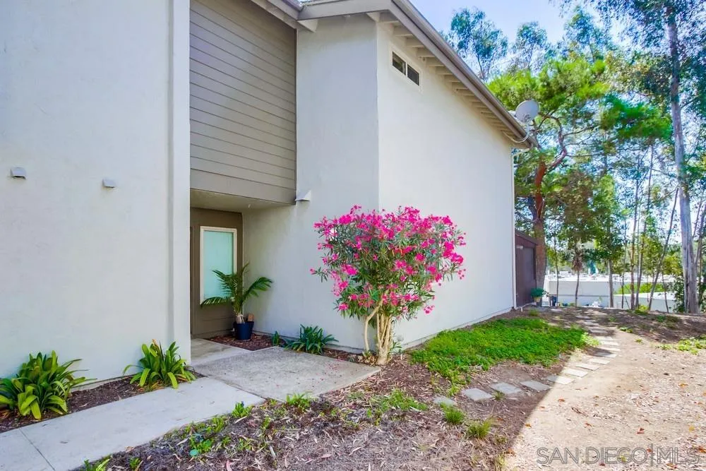 Photo #3: 240021528 Listing 