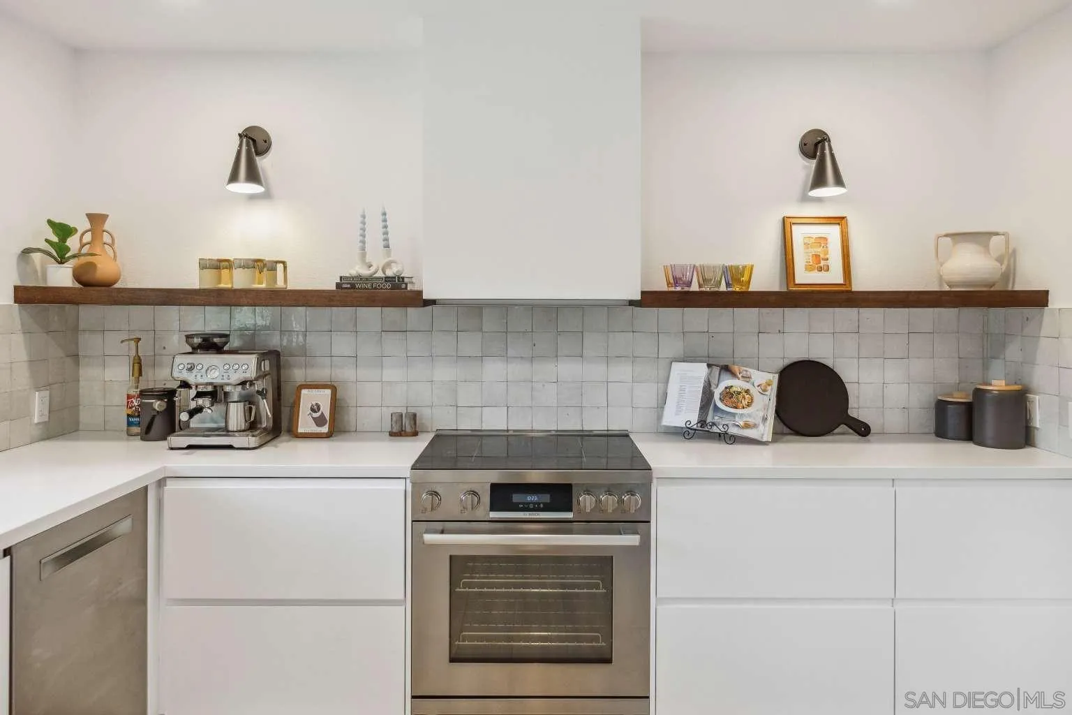 Photo #6: 240021660 Listing 