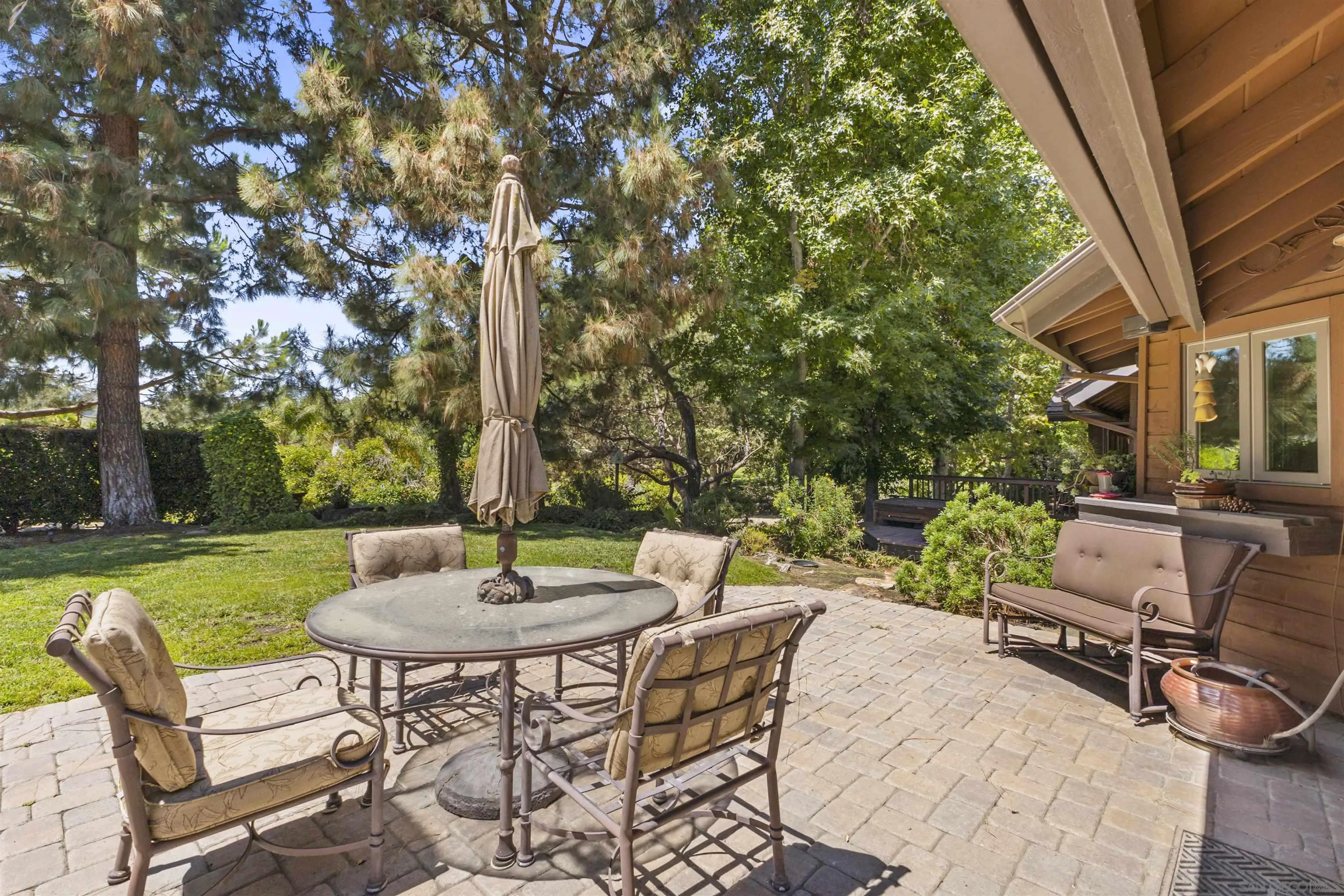 https://cdn.realtyfeed.com/cdn/0/240021705/29dfa77e74382f511e39dfe1474cbcda.webp