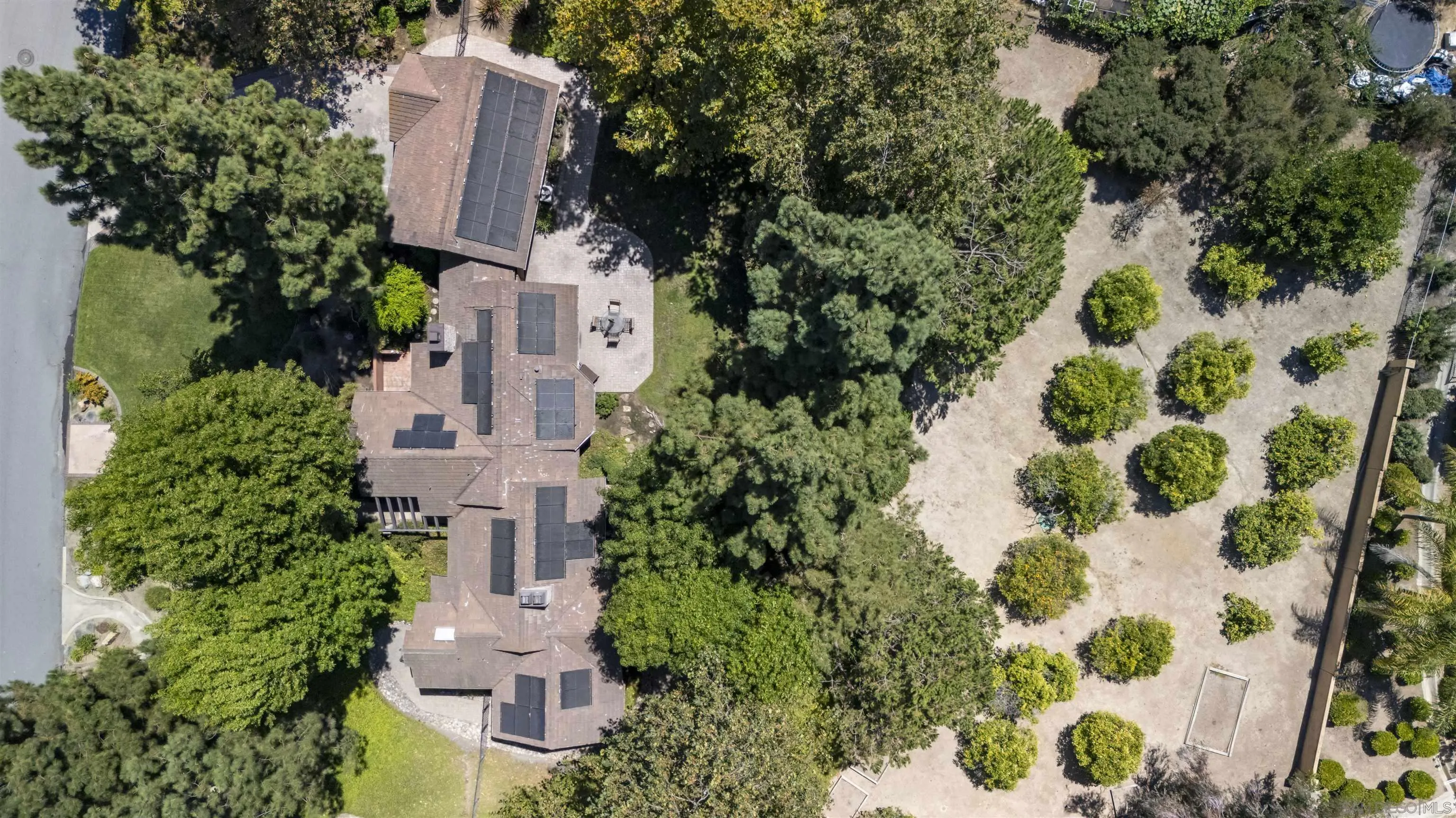 https://cdn.realtyfeed.com/cdn/0/240021705/4c96d7fd32554cf0984a7ba07da50fbd.webp