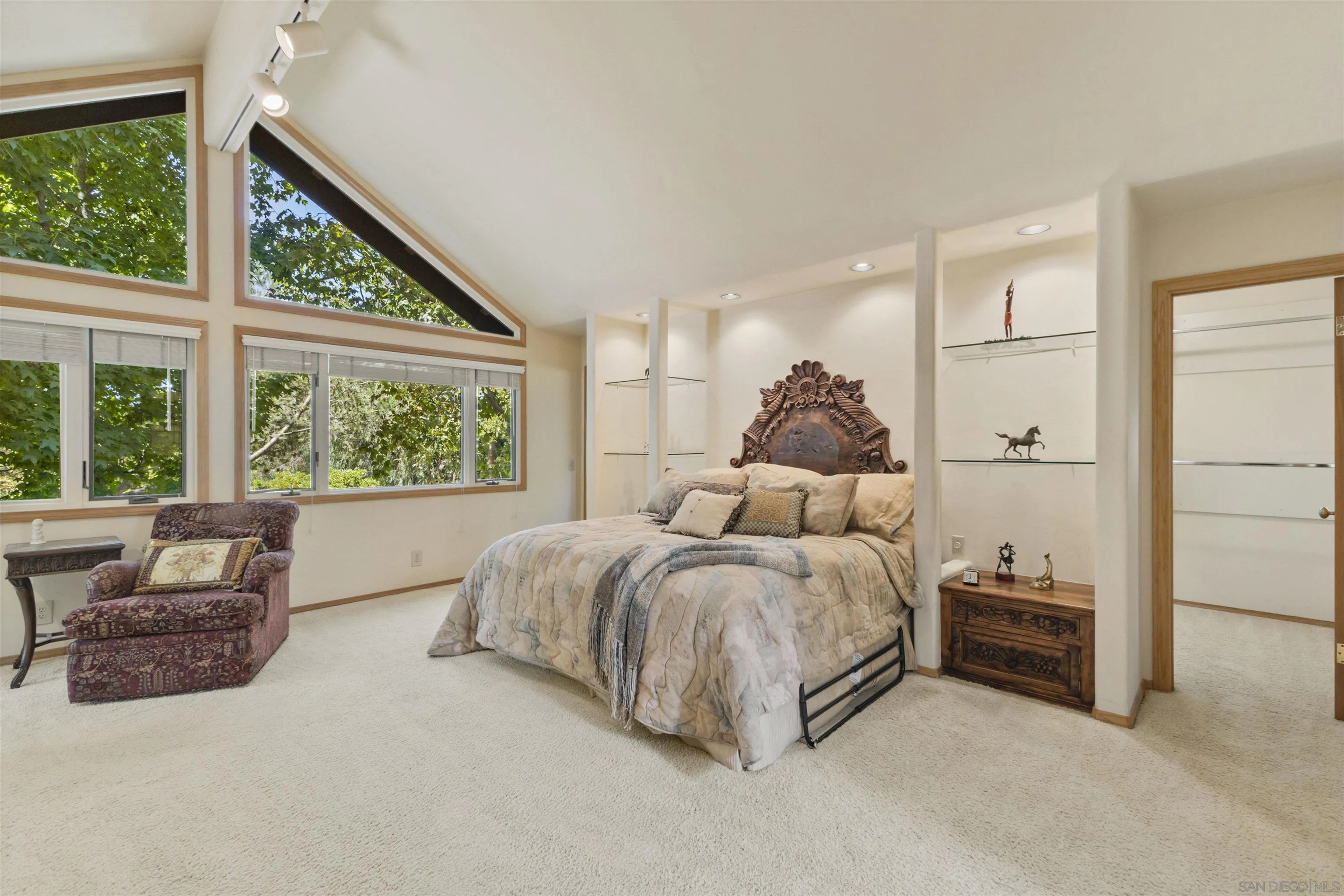 https://cdn.realtyfeed.com/cdn/0/240021705/bbb764c30b86a5238a81a978c0ac7081.webp