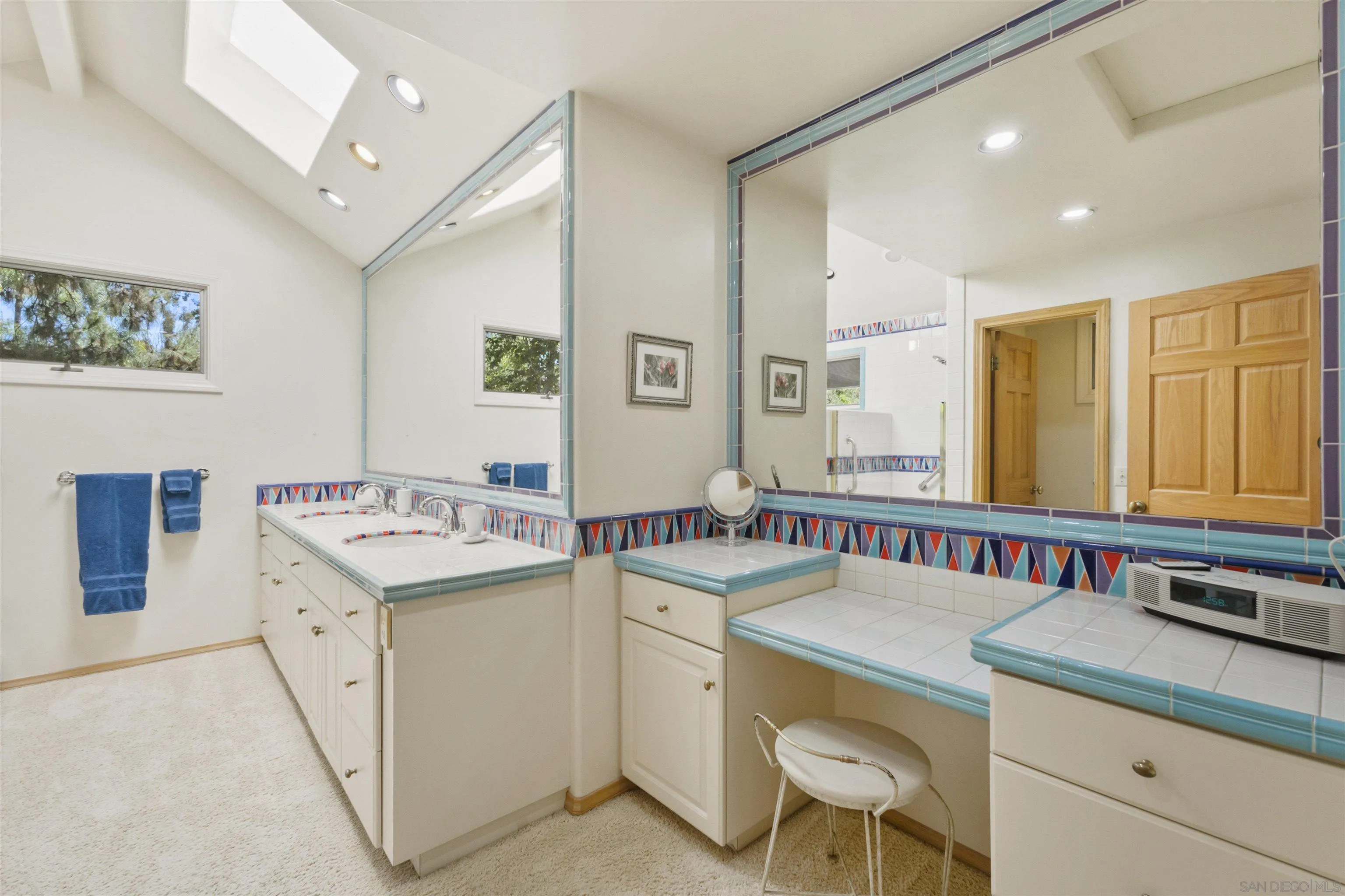 https://cdn.realtyfeed.com/cdn/0/240021705/dd8806b8b1f235d9581bedeeced31aa3.webp