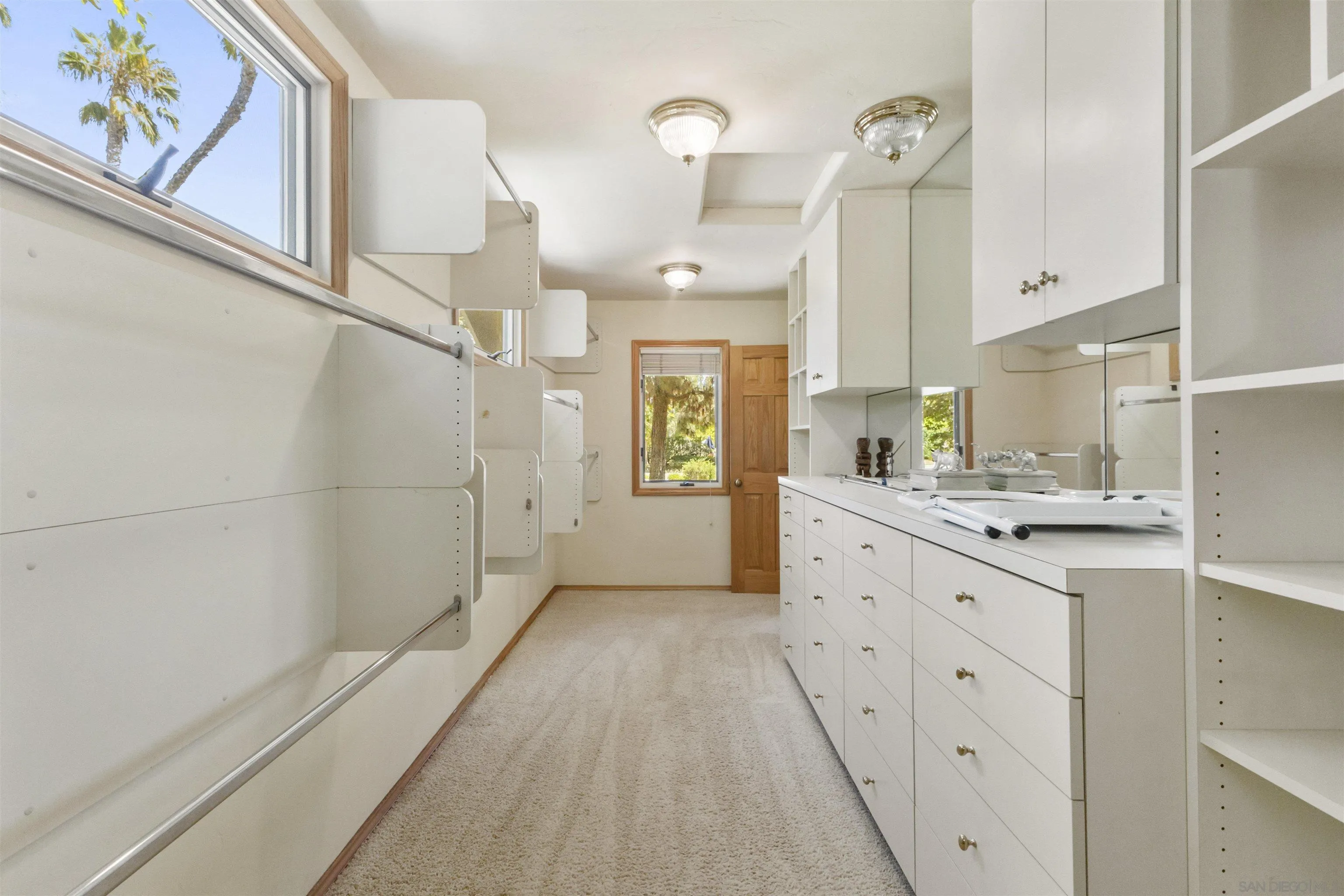 https://cdn.realtyfeed.com/cdn/0/240021705/ebb6e16799fc8c94ba7ef34aff934da2.webp