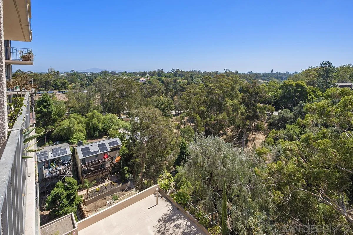 Photo #4: 240021966 Listing 