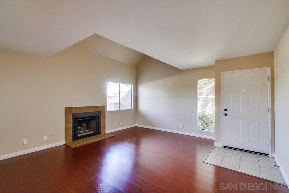 Photo #3: 240022167 Listing 