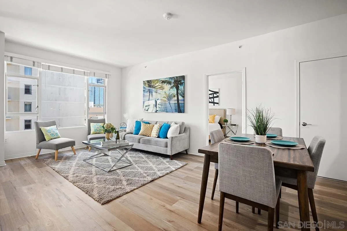 Photo #6: 240022260 Listing 