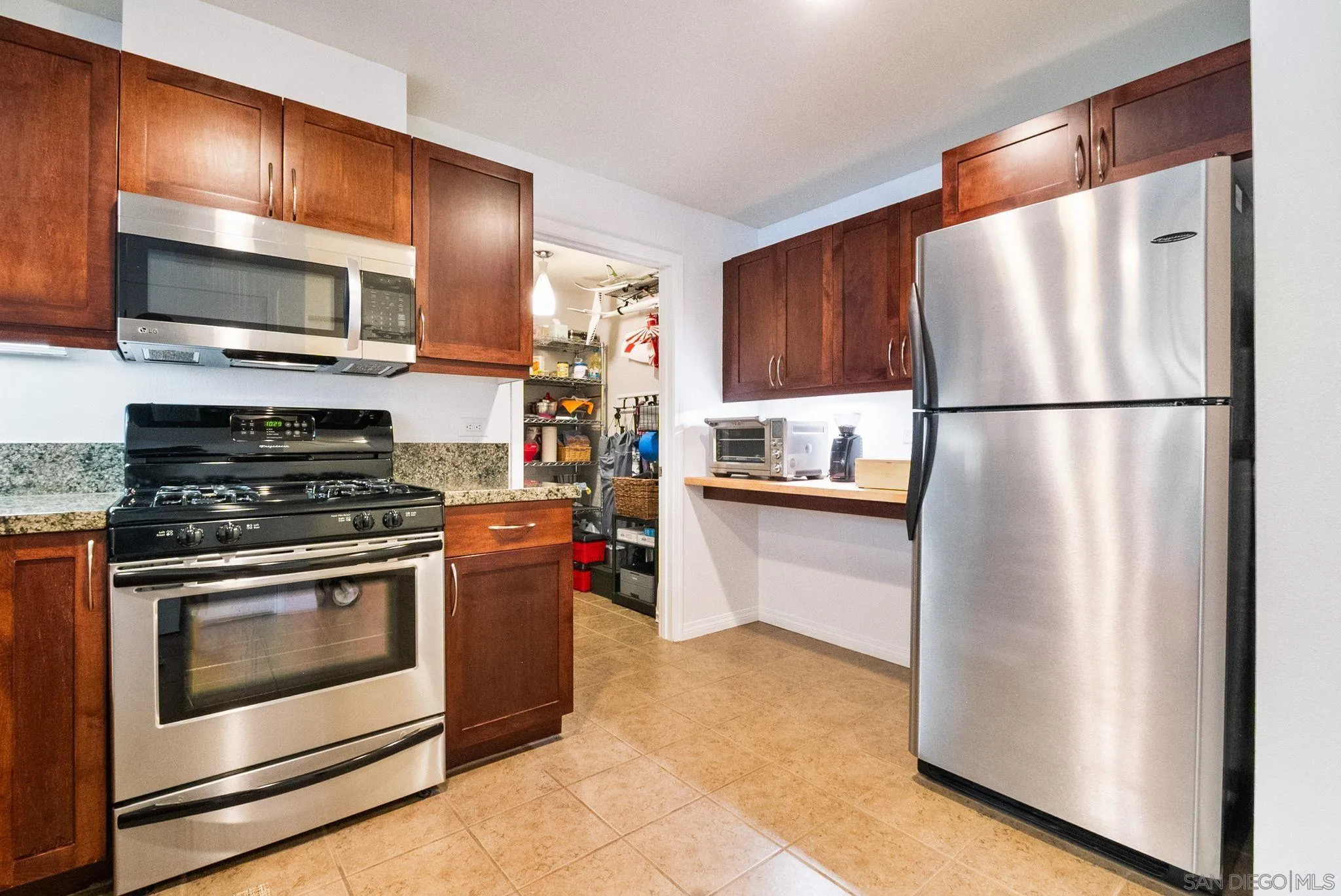 Photo #3: 240022300 Listing 