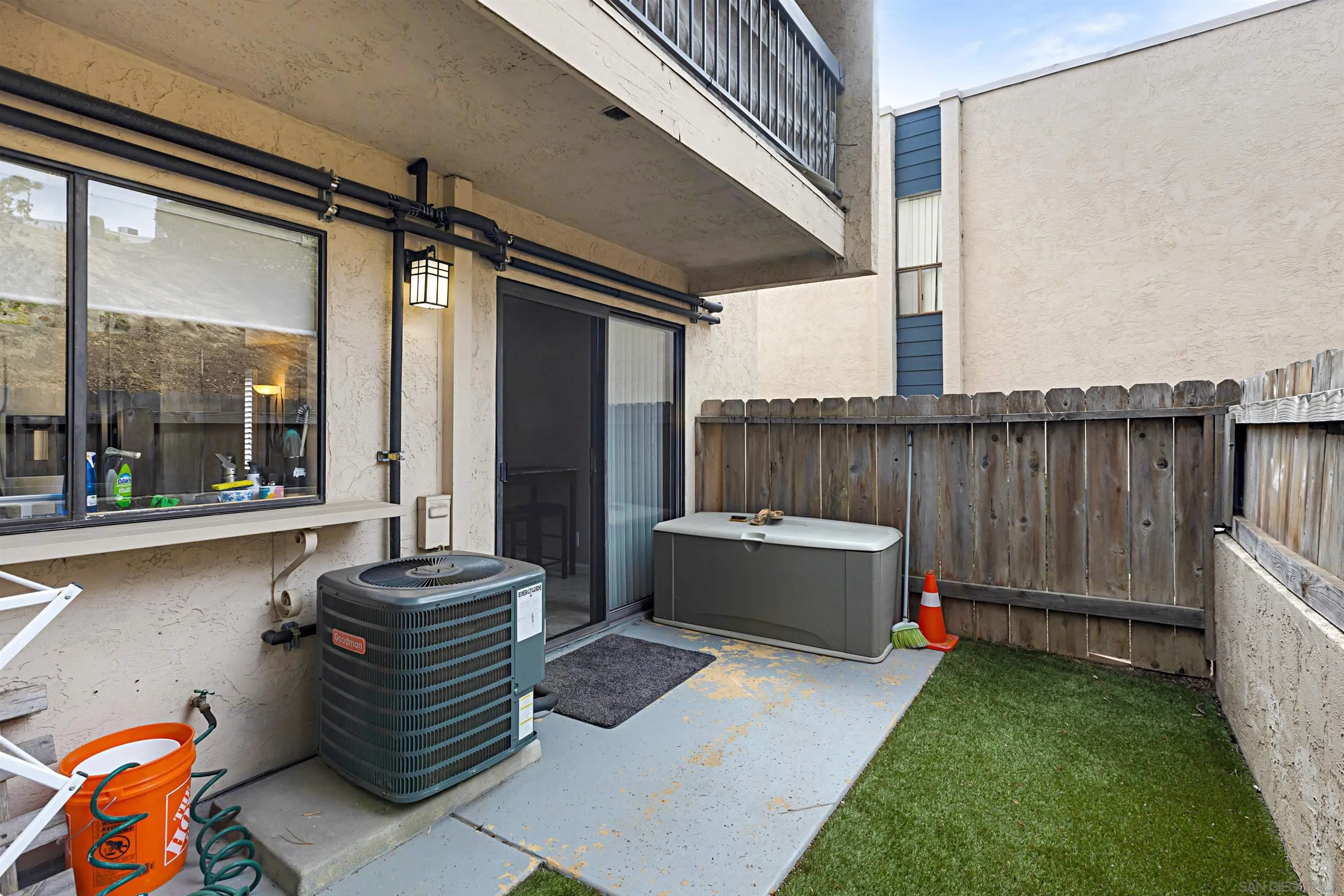 Photo #3: 240022336 Listing 