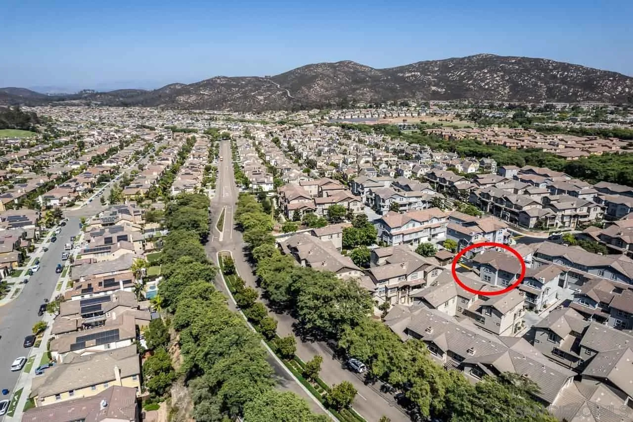Photo #3: 240022340 Listing 