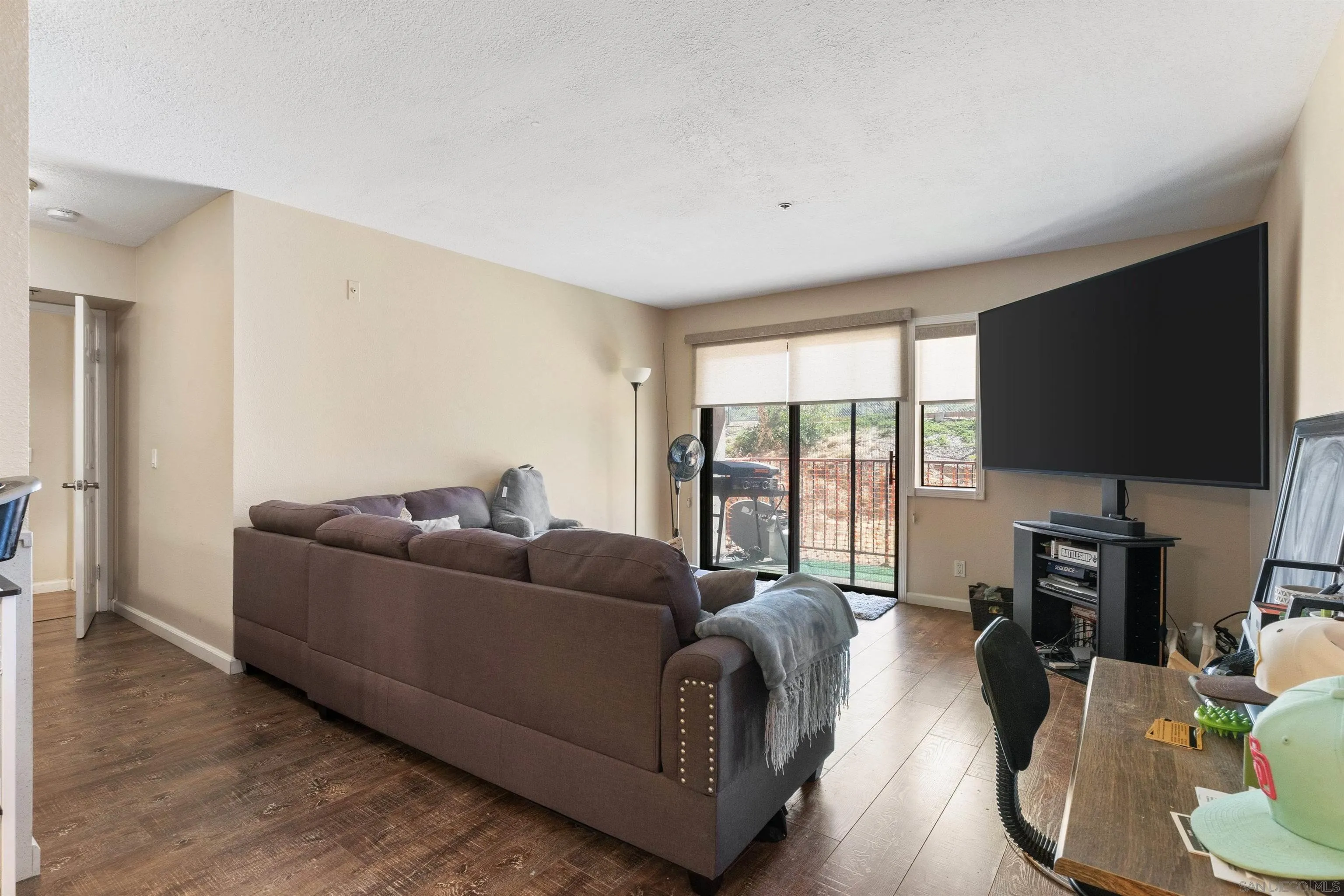 Photo #5: 240022458 Listing 