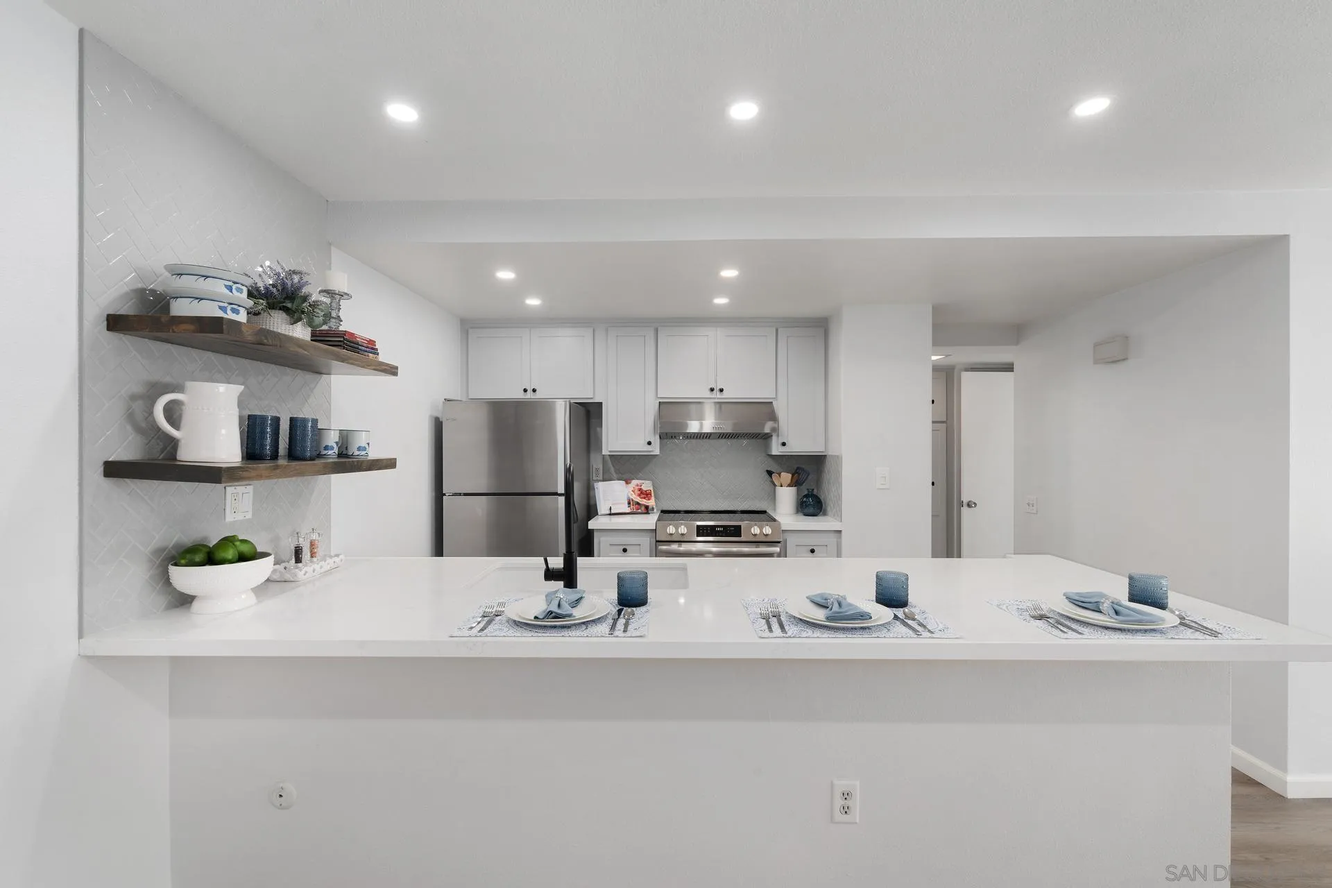 Photo #6: 240022589 Listing 
