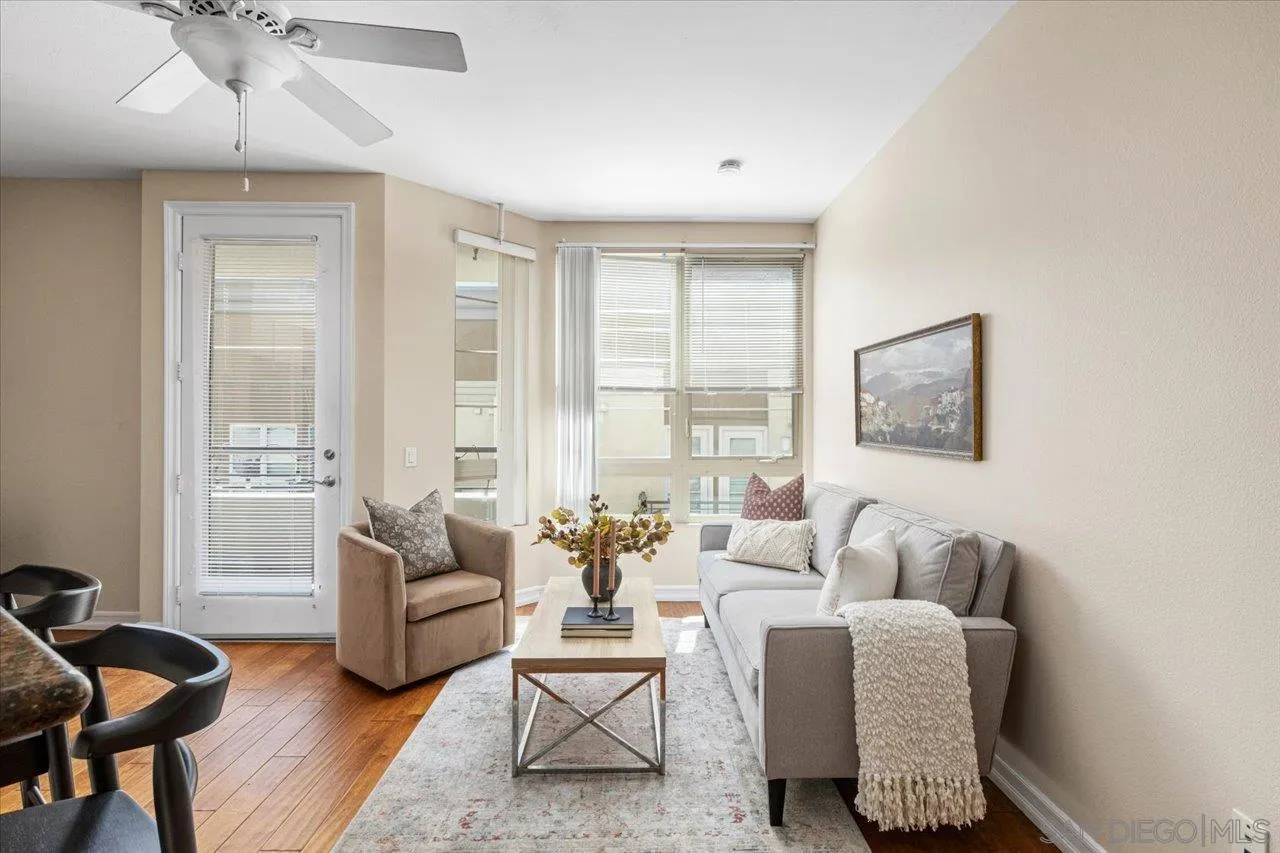 Photo #2: 240022847 Listing 