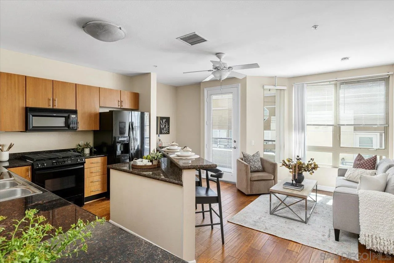 Photo #3: 240022847 Listing 