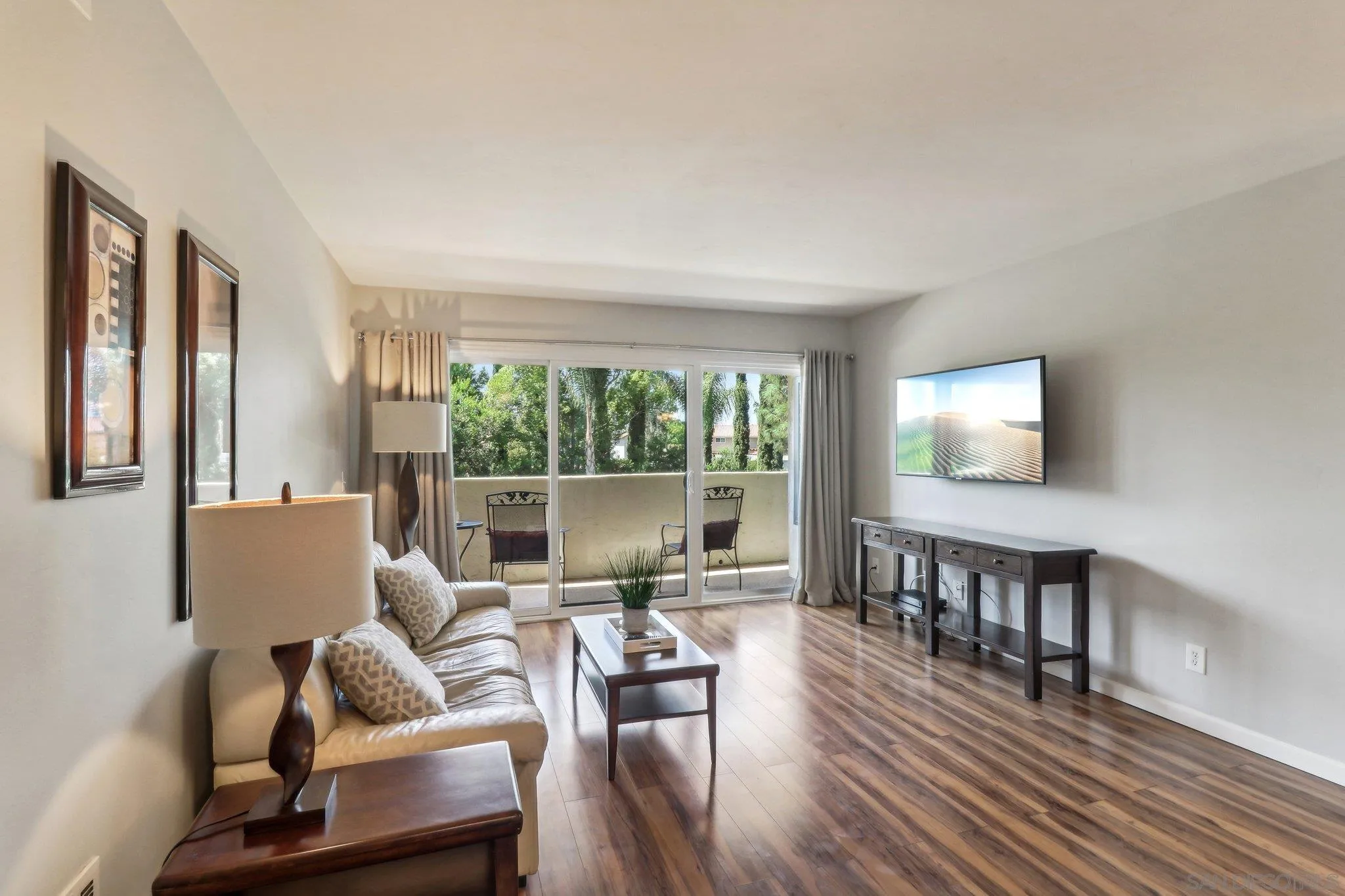 Photo #3: 240022960 Listing 