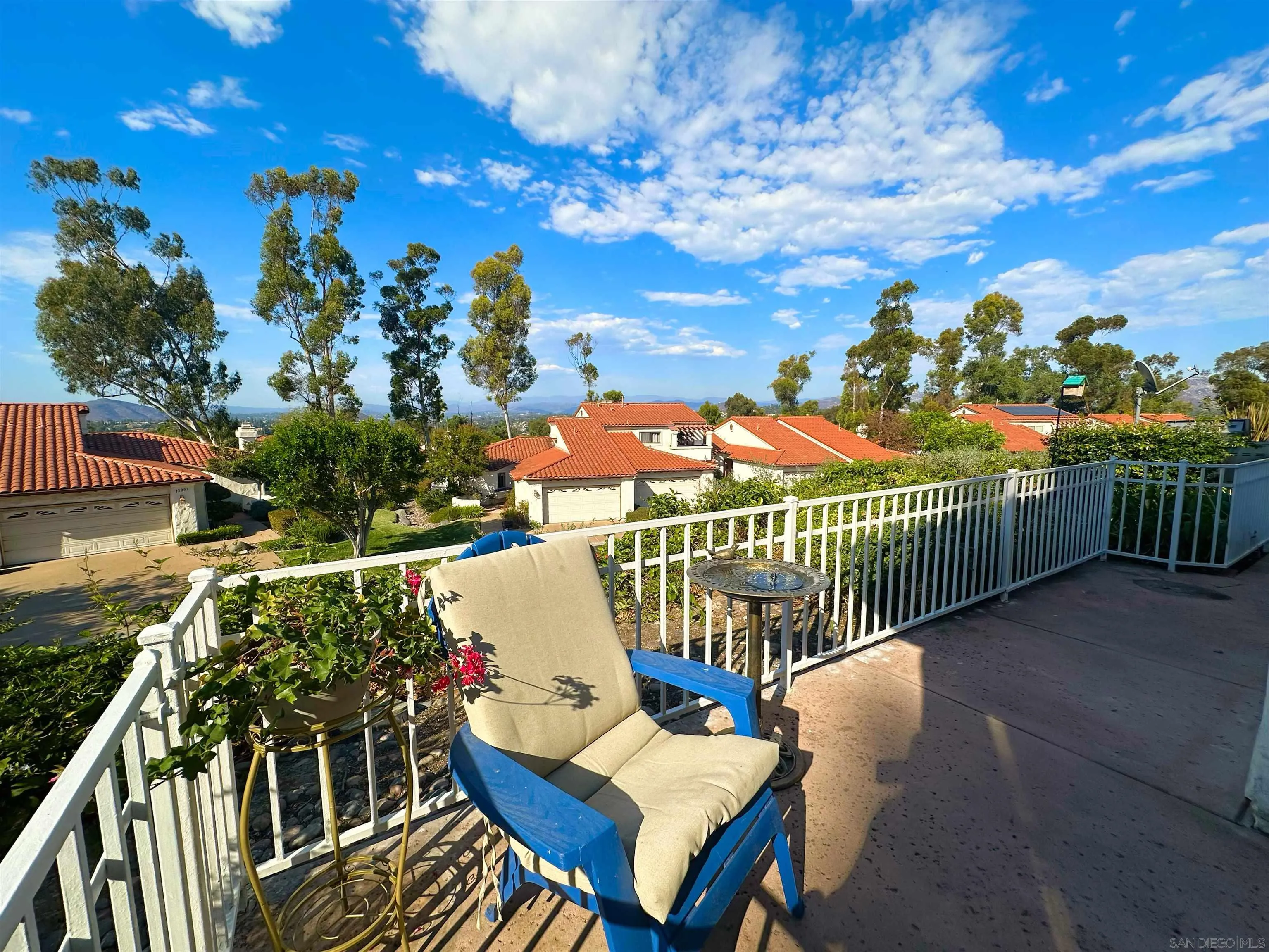 Photo #4: 240022981 Listing 