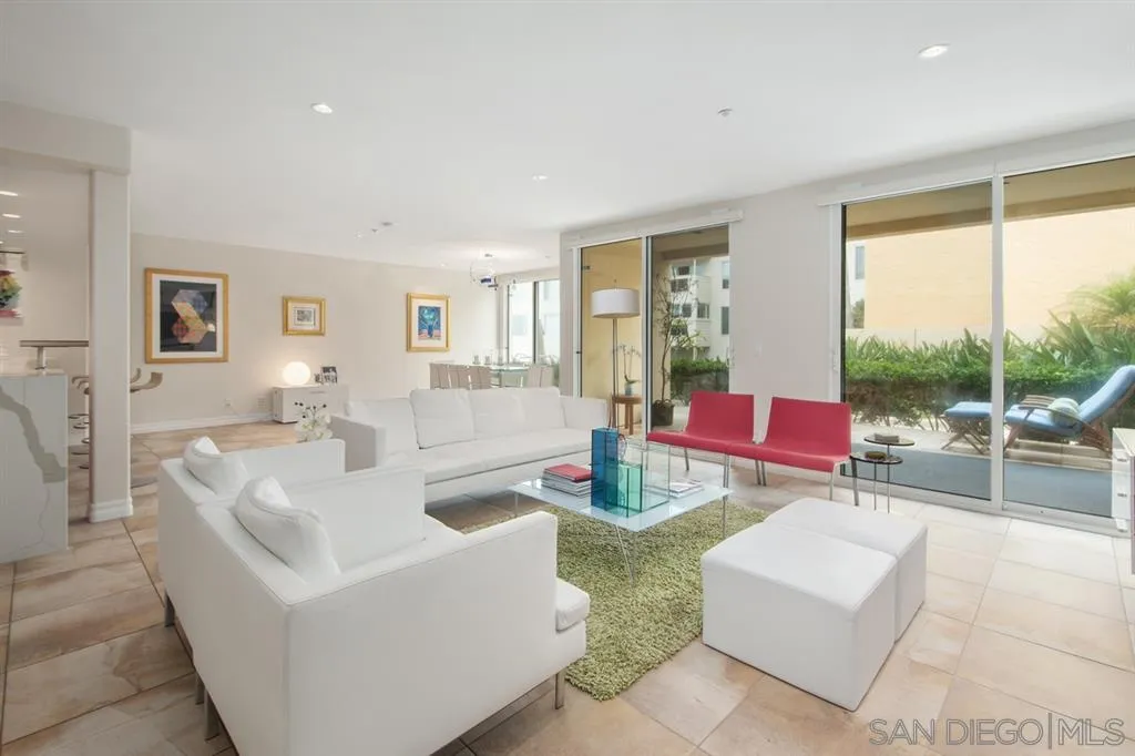 Photo #5: 240022992 Listing 