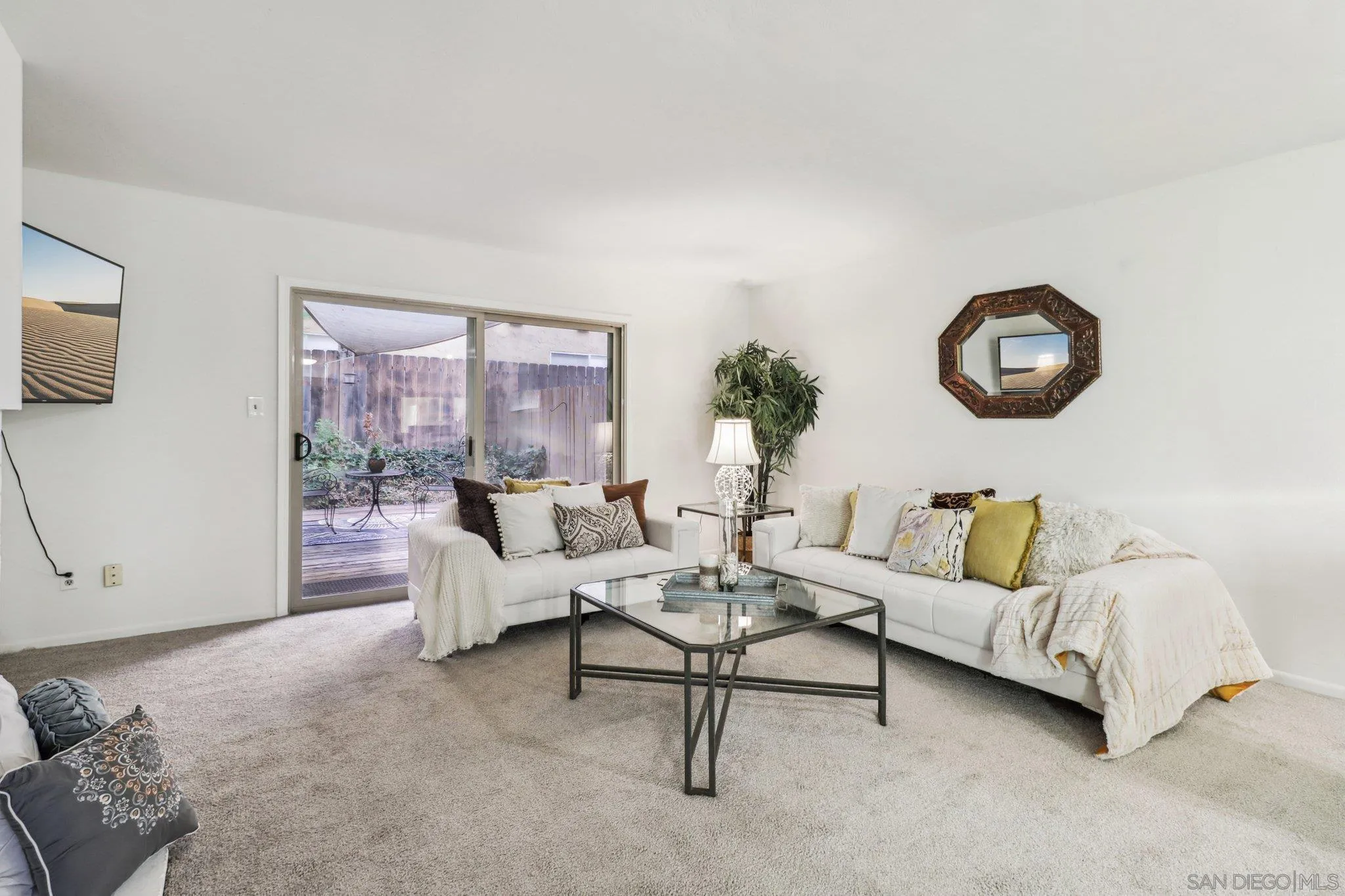 Photo #5: 240023069 Listing 