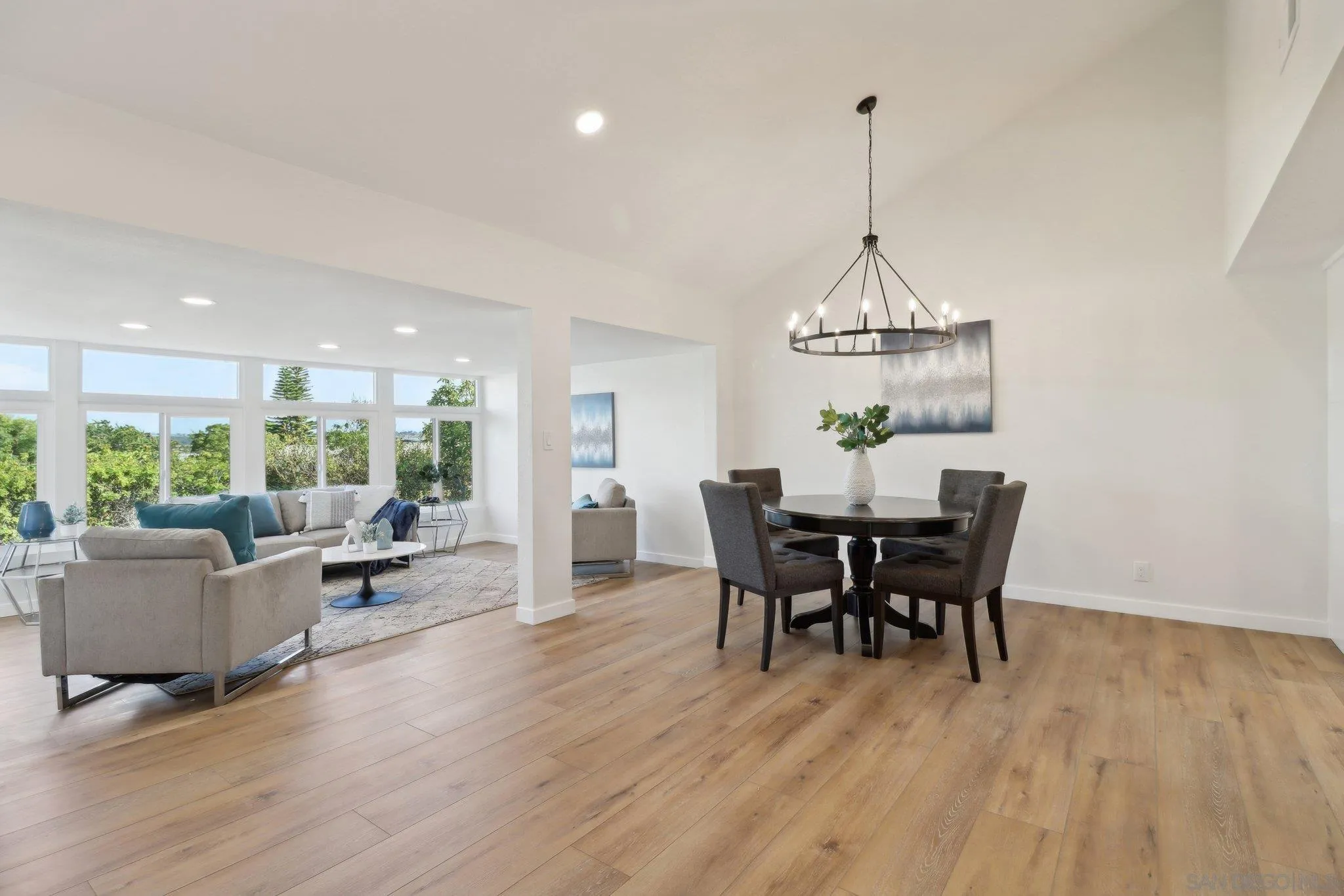 Photo #6: 240023156 Listing 