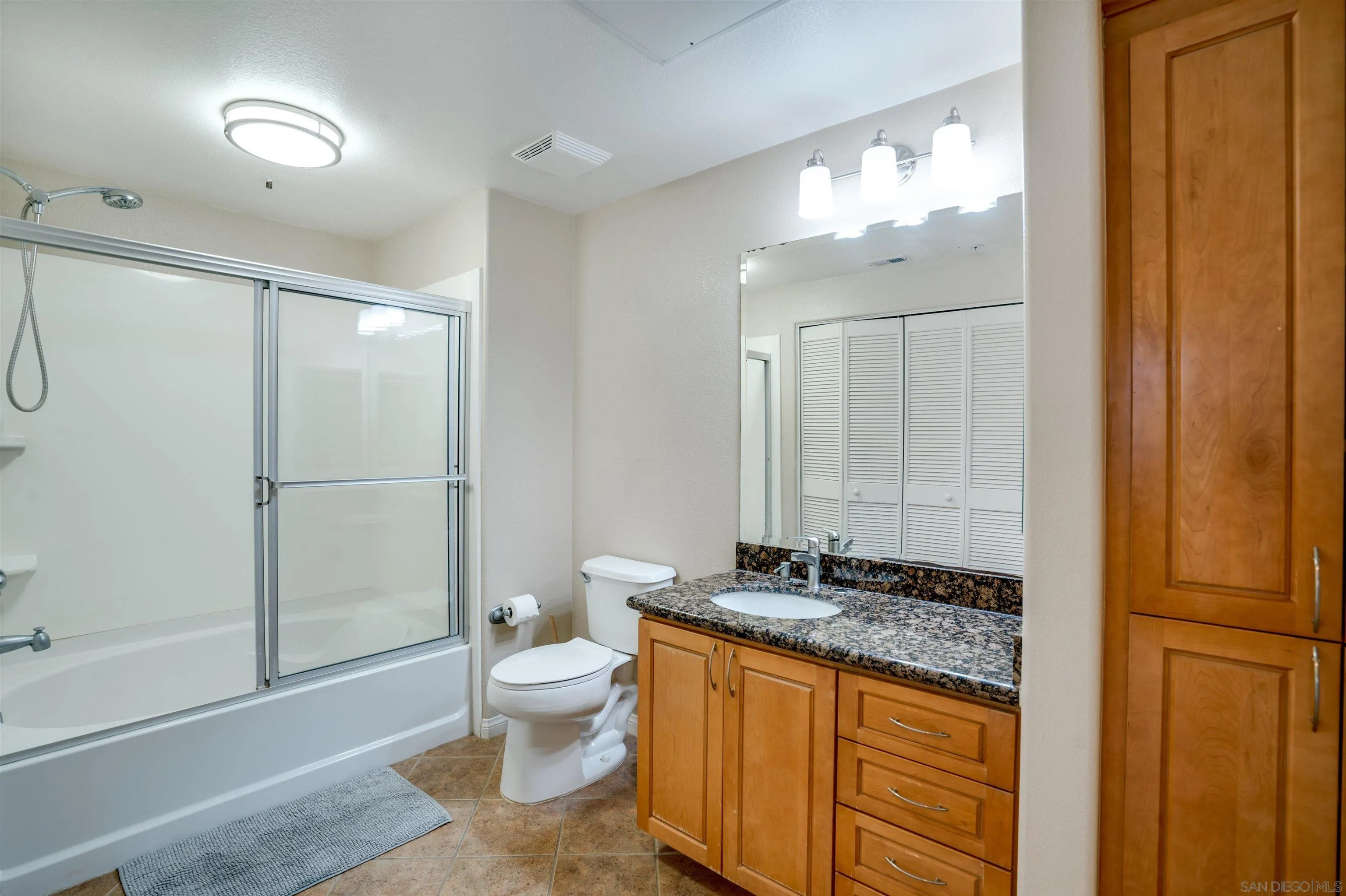 Photo #6: 240023270 Listing 