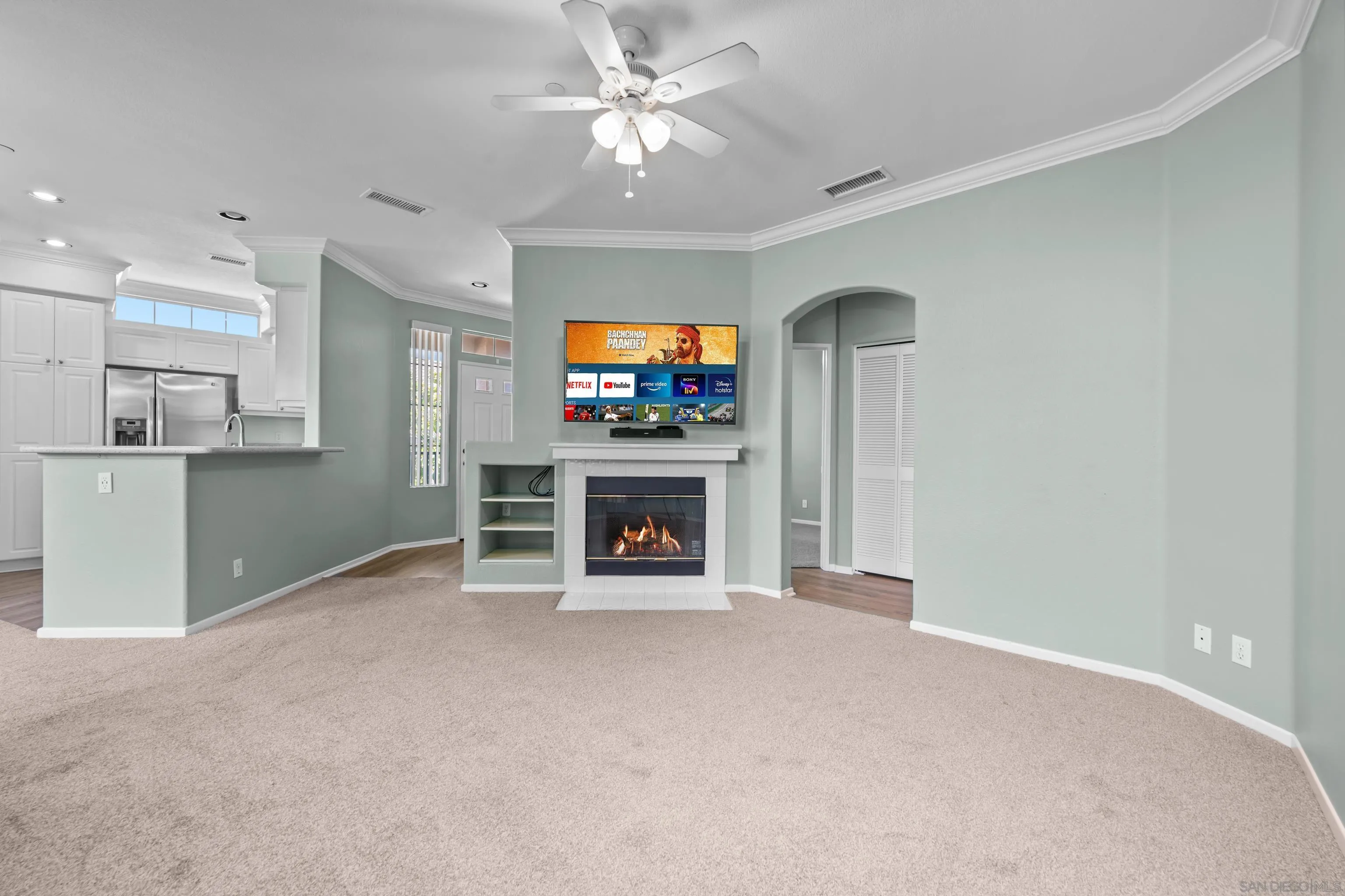Photo #4: 240023353 Listing 