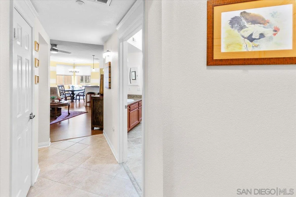 Photo #2: 240023373 Listing 