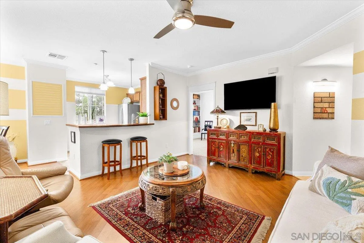 Photo #4: 240023373 Listing 