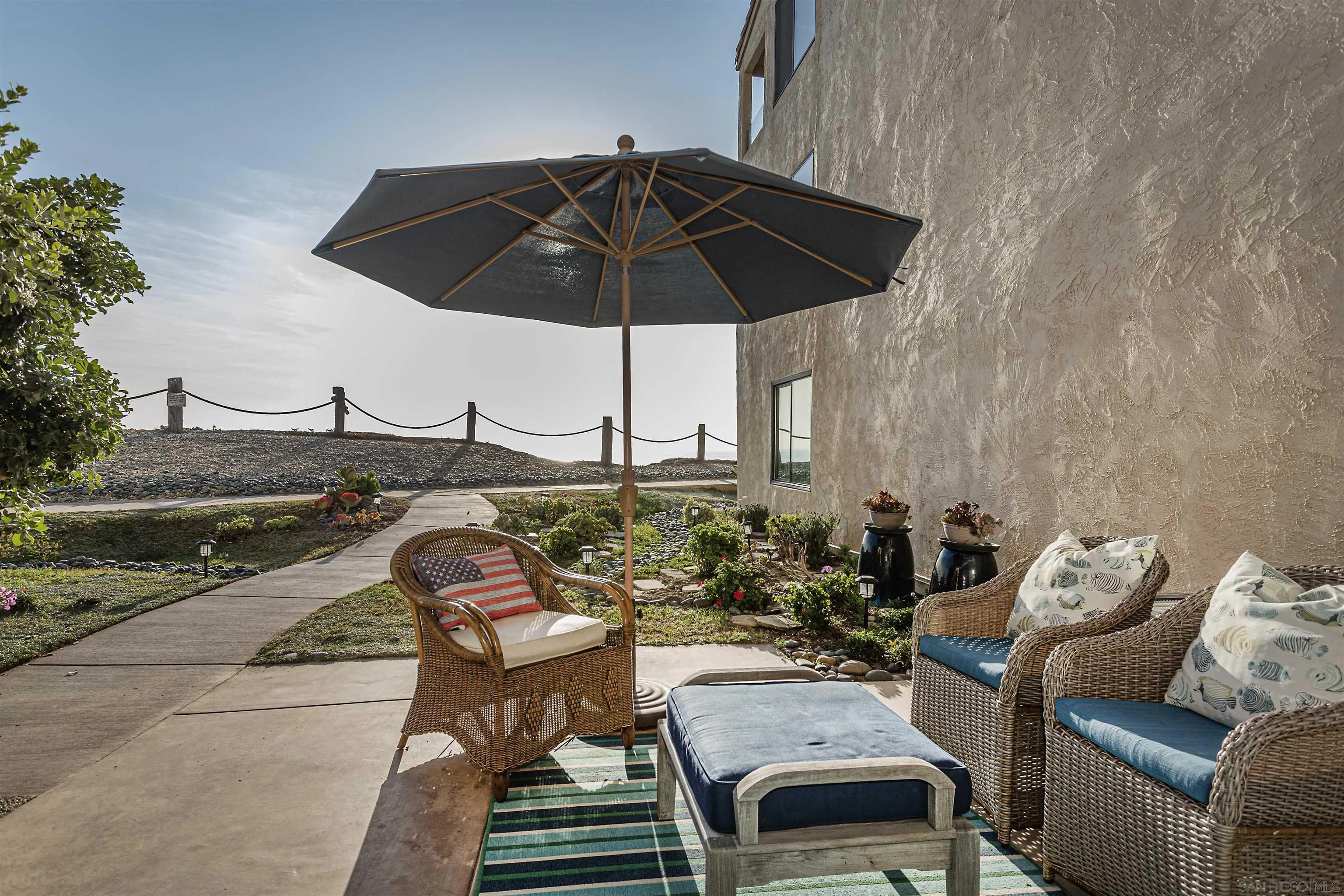 Photo #5: 240023499 Listing 