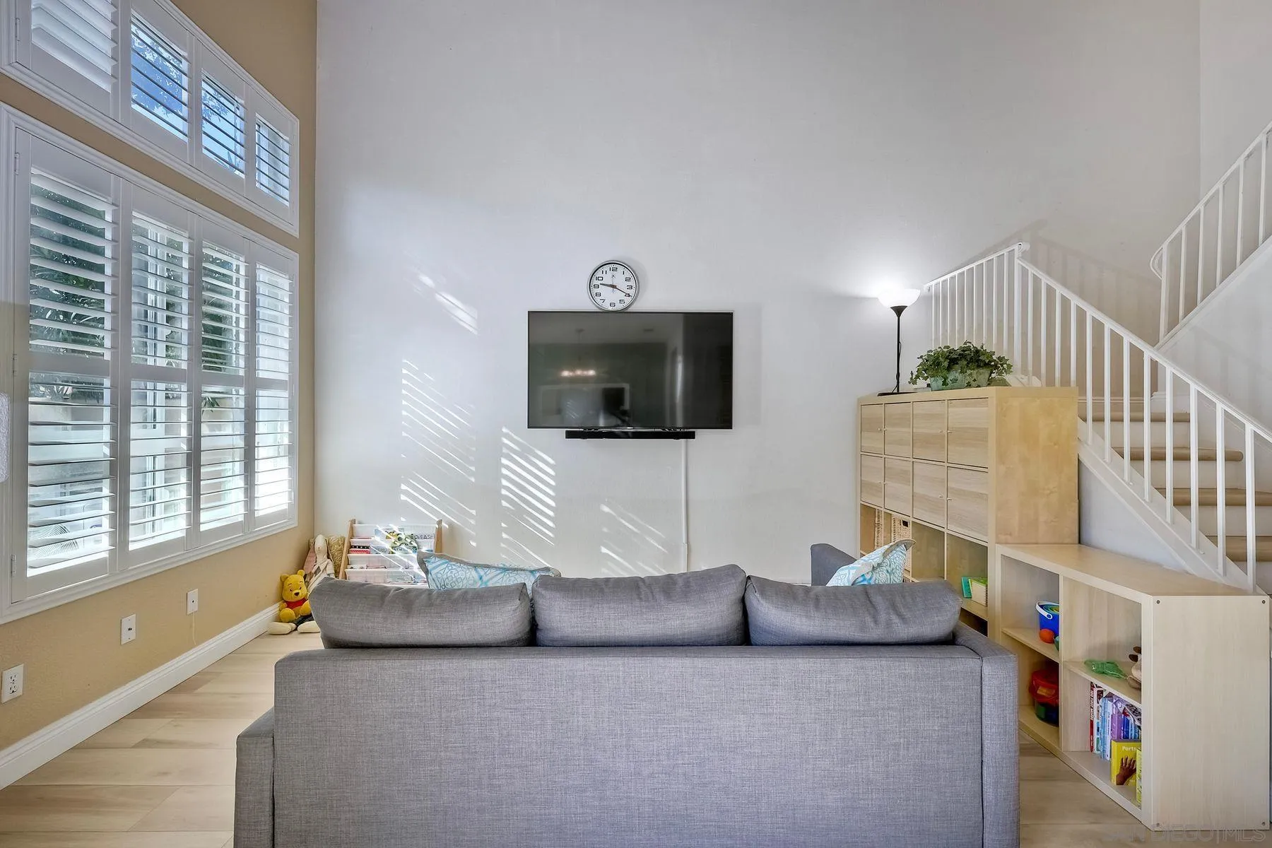Photo #6: 240023537 Listing 