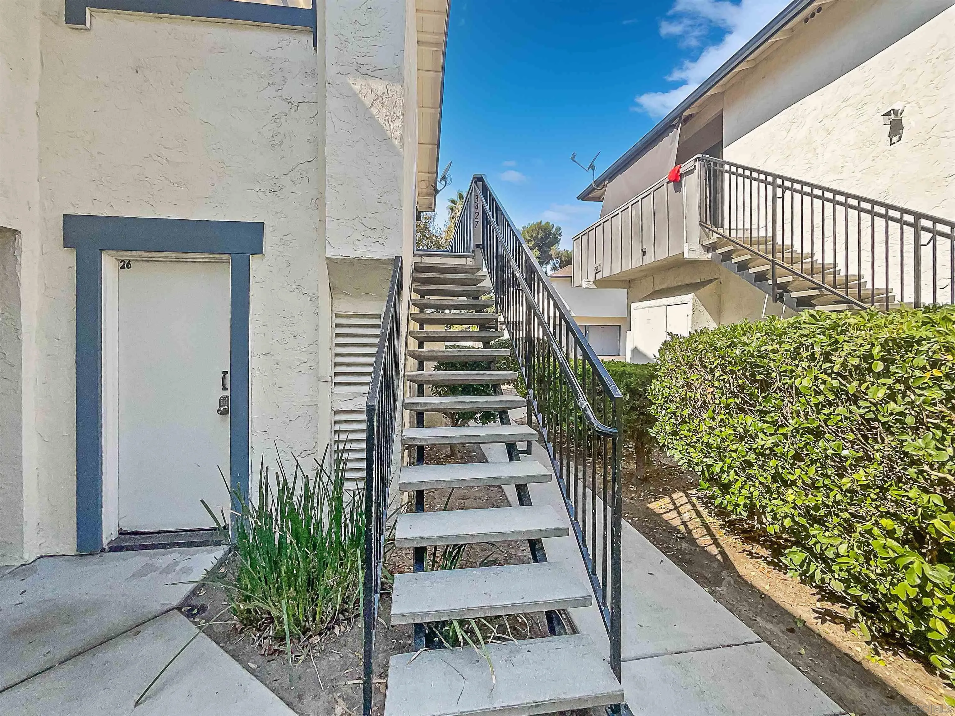 Photo #6: 240023648 Listing 