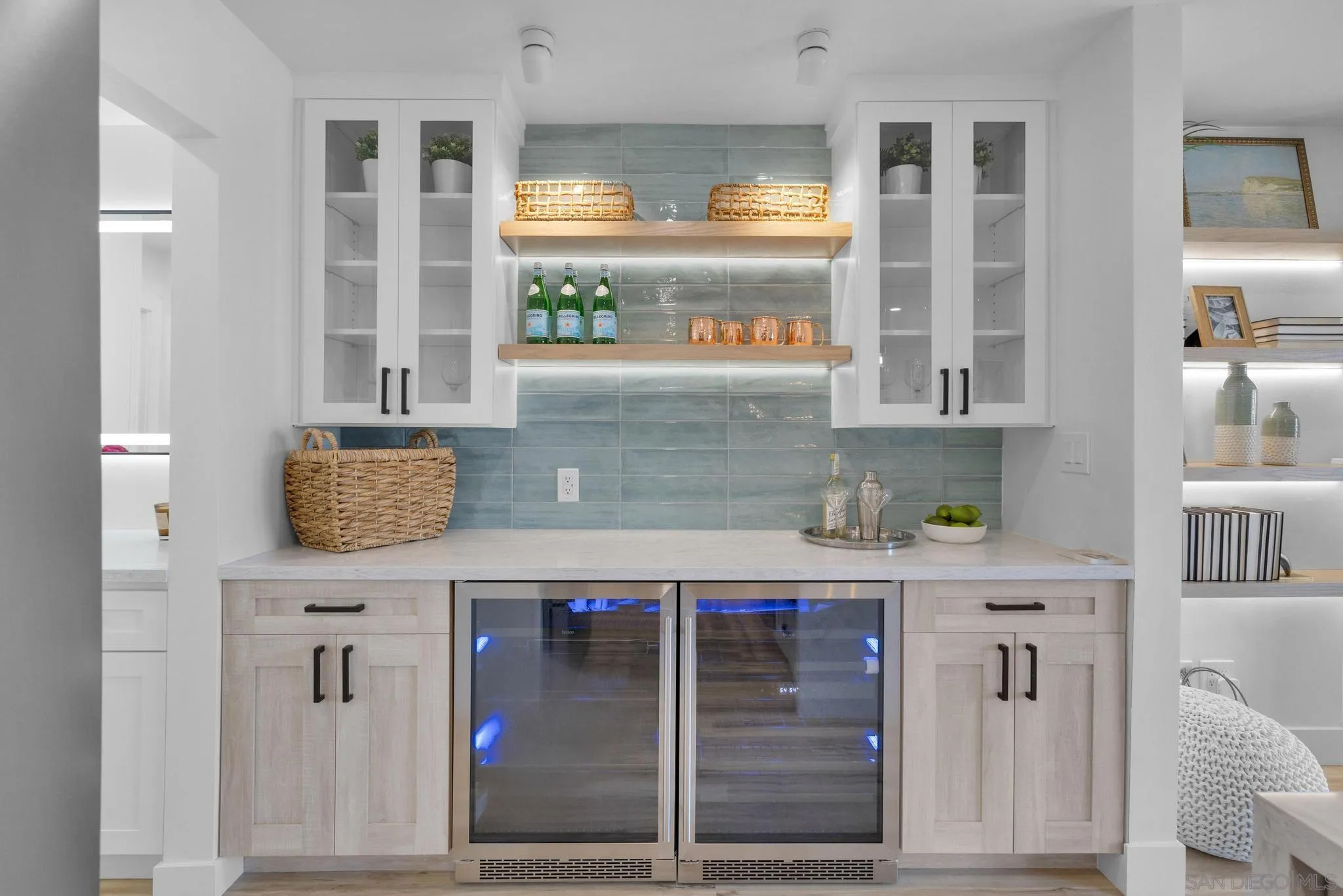 Photo #6: 240023704 Listing 