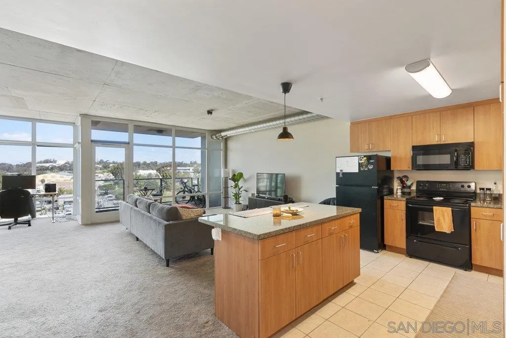 Photo #4: 240023887 Listing 