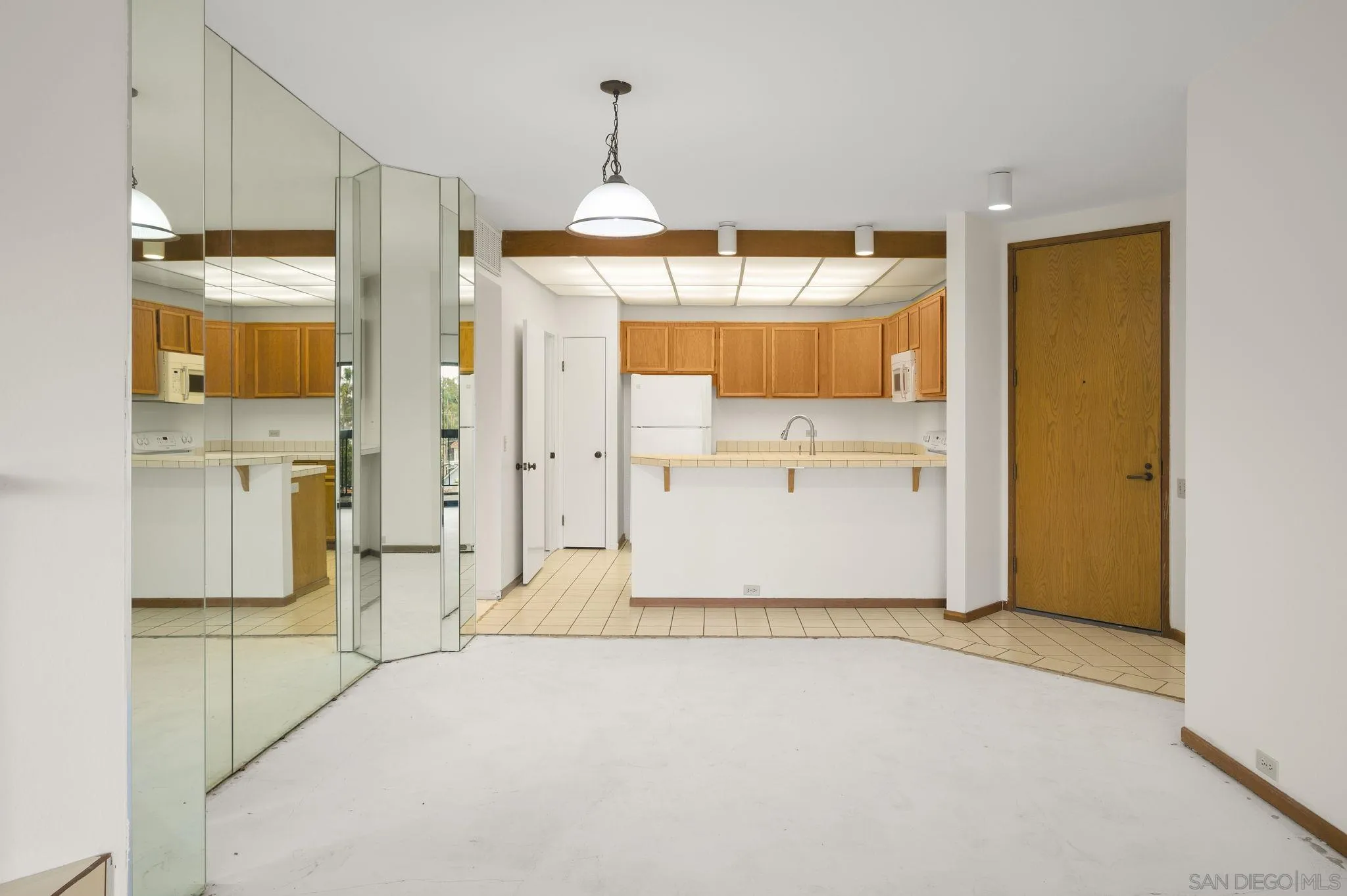 Photo #4: 240023913 Listing 
