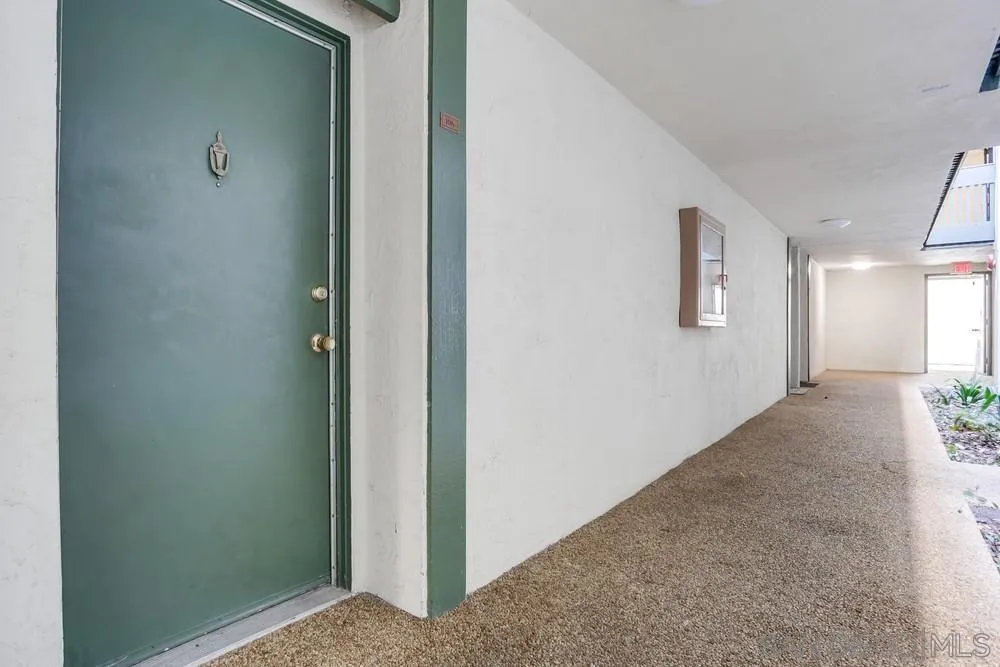 Photo #2: 240024008 Listing 