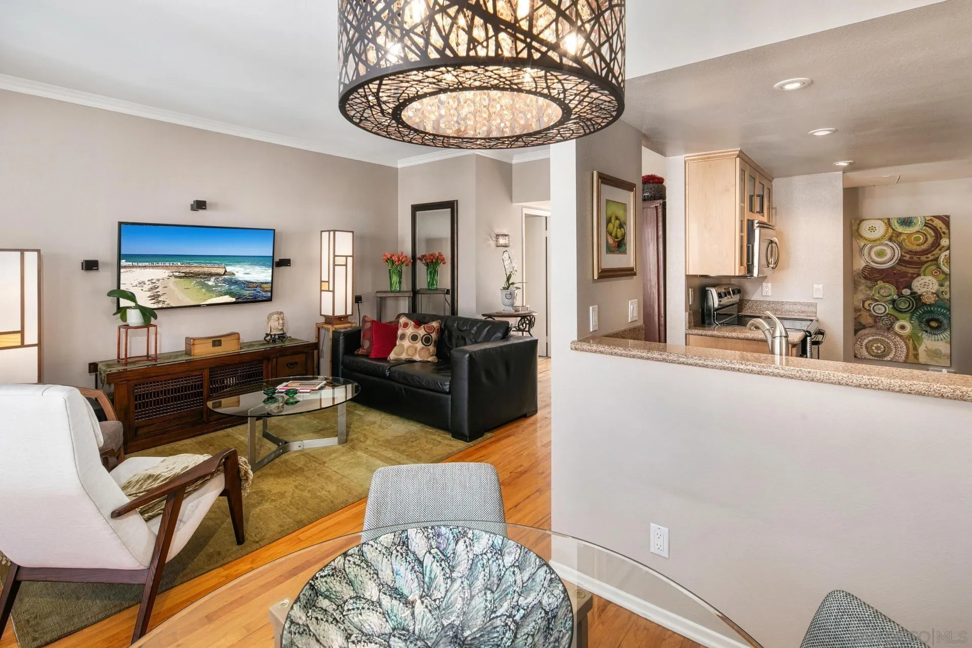 Photo #6: 240024085 Listing 