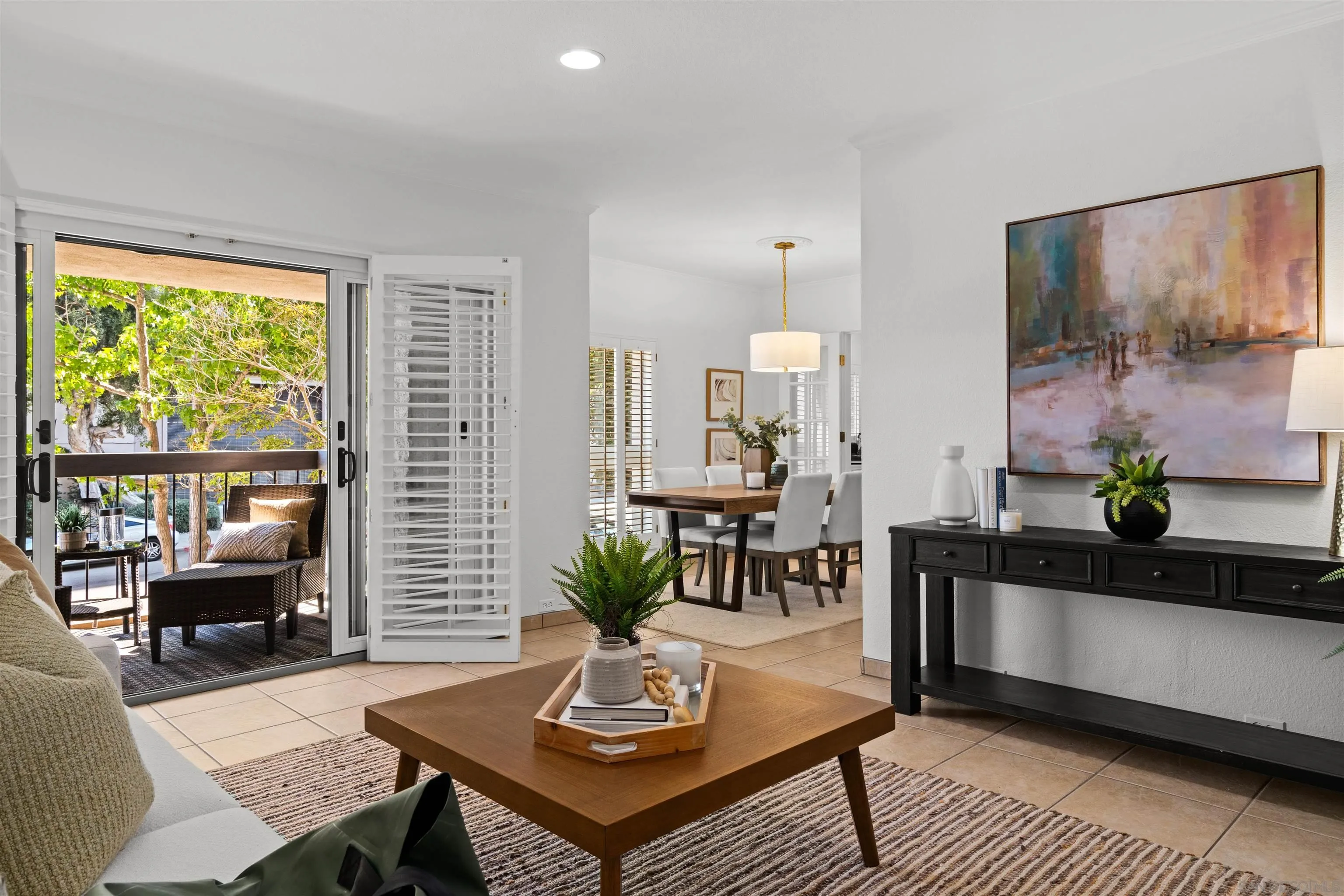 Photo #4: 240024095 Listing 