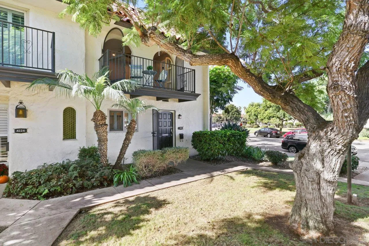 Photo #2: 240024228 Listing 