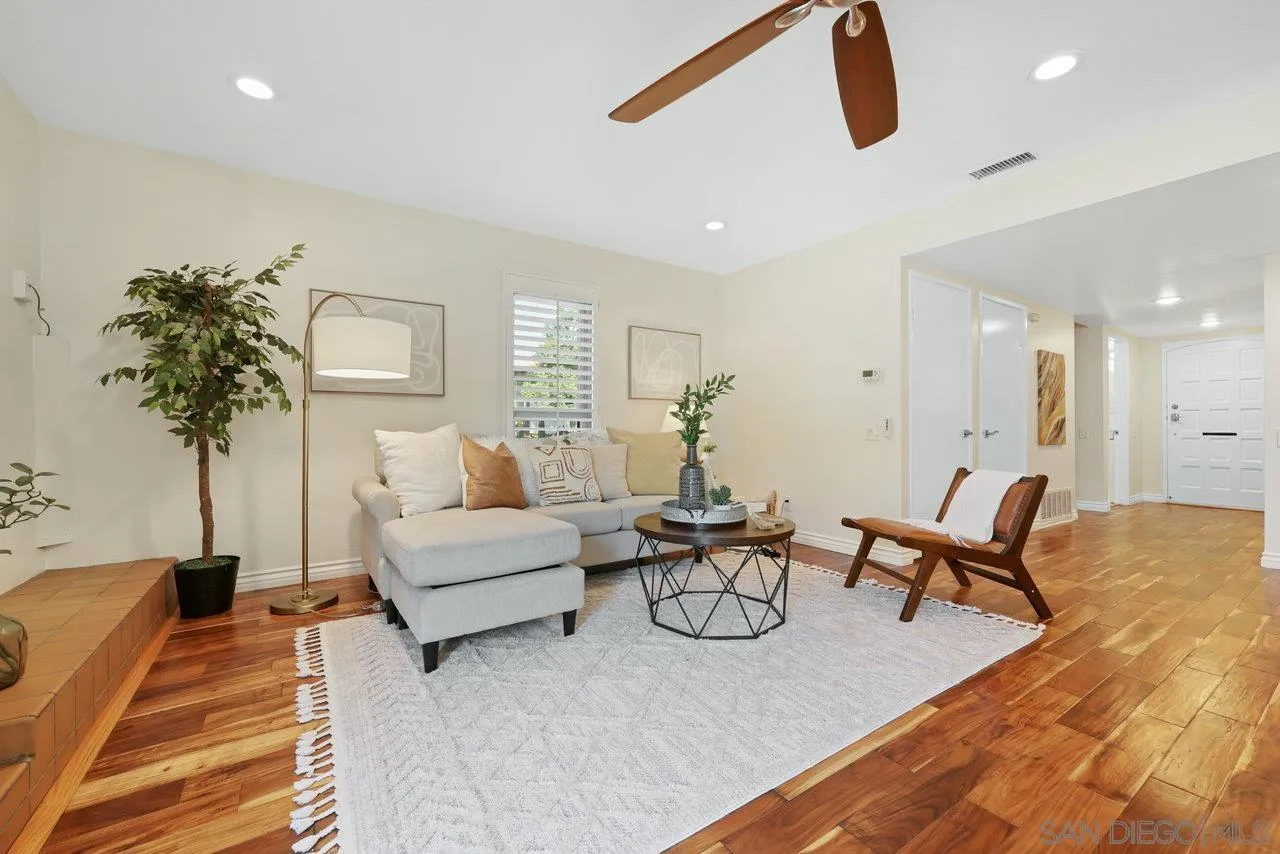 Photo #4: 240024228 Listing 