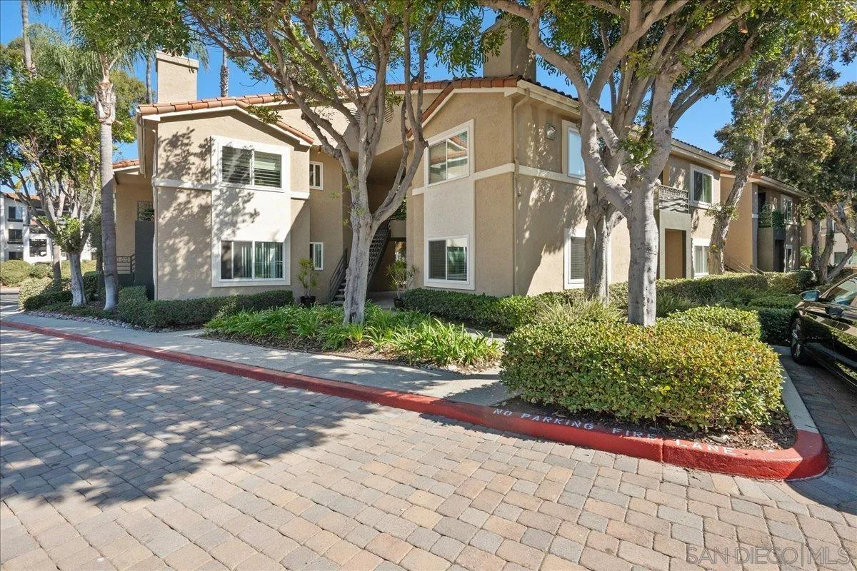 Photo #2: 240024422 Listing 