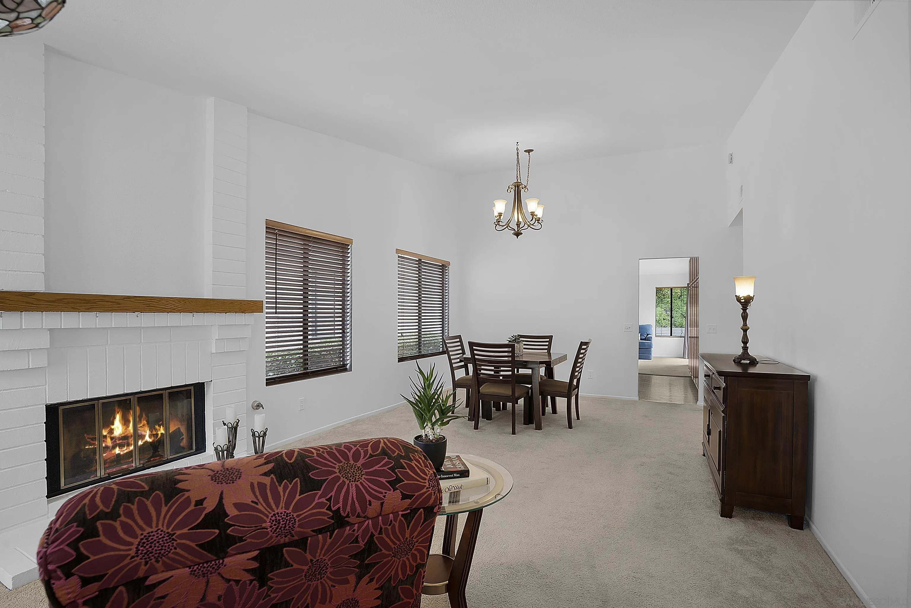 Photo #3: 240024499 Listing 