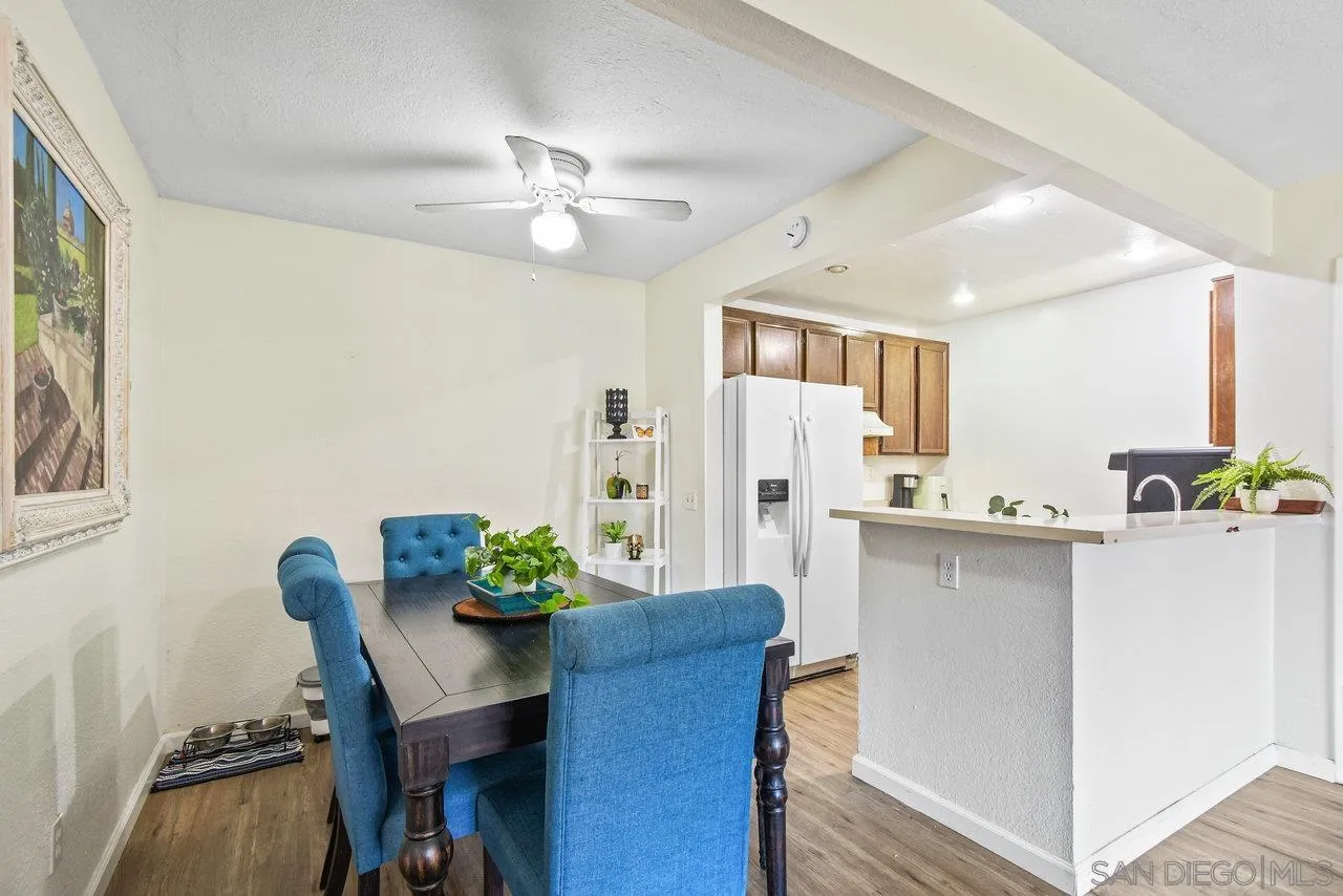 Photo #5: 240024582 Listing 