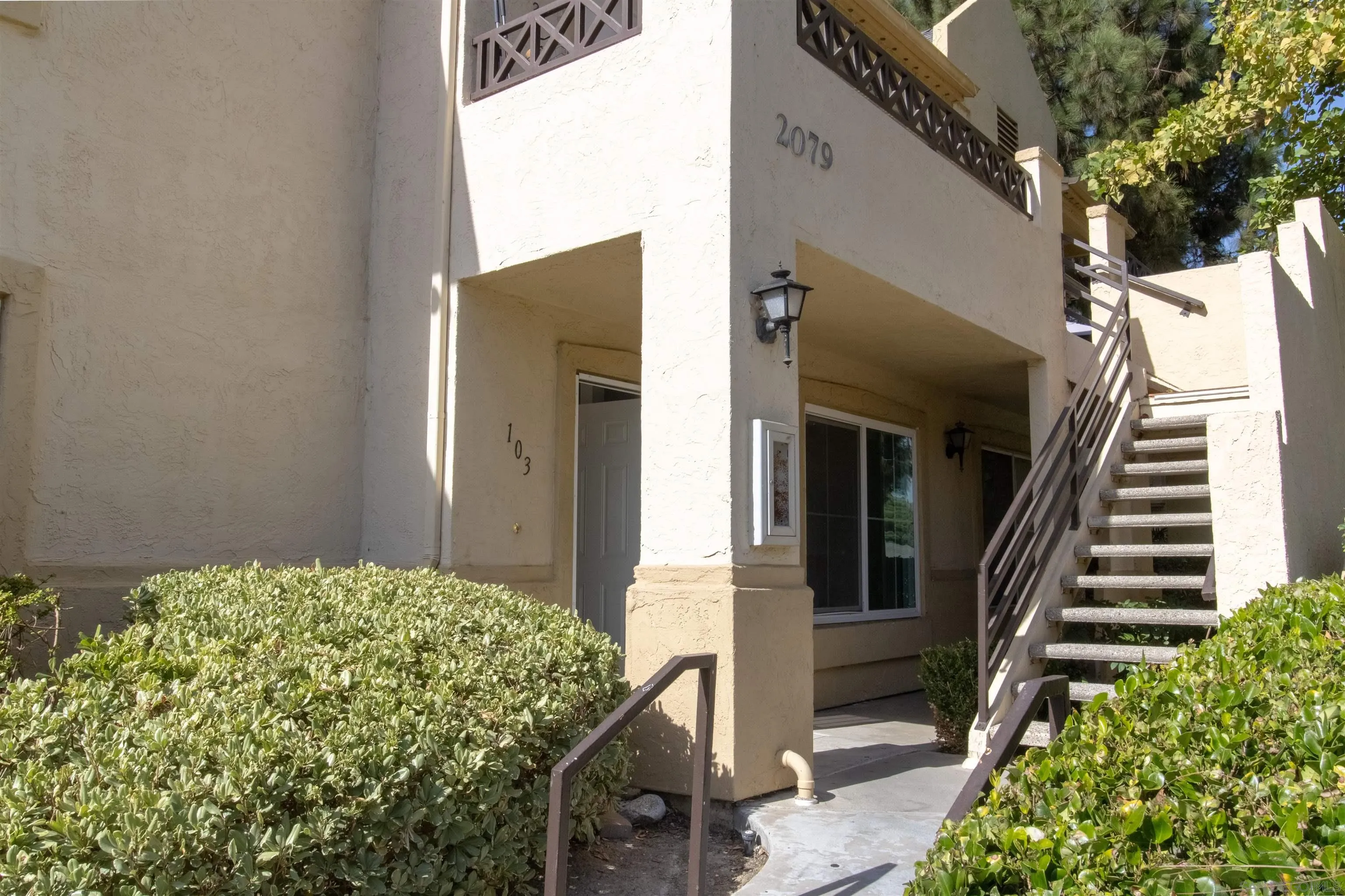 Photo #4: 240025026 Listing 