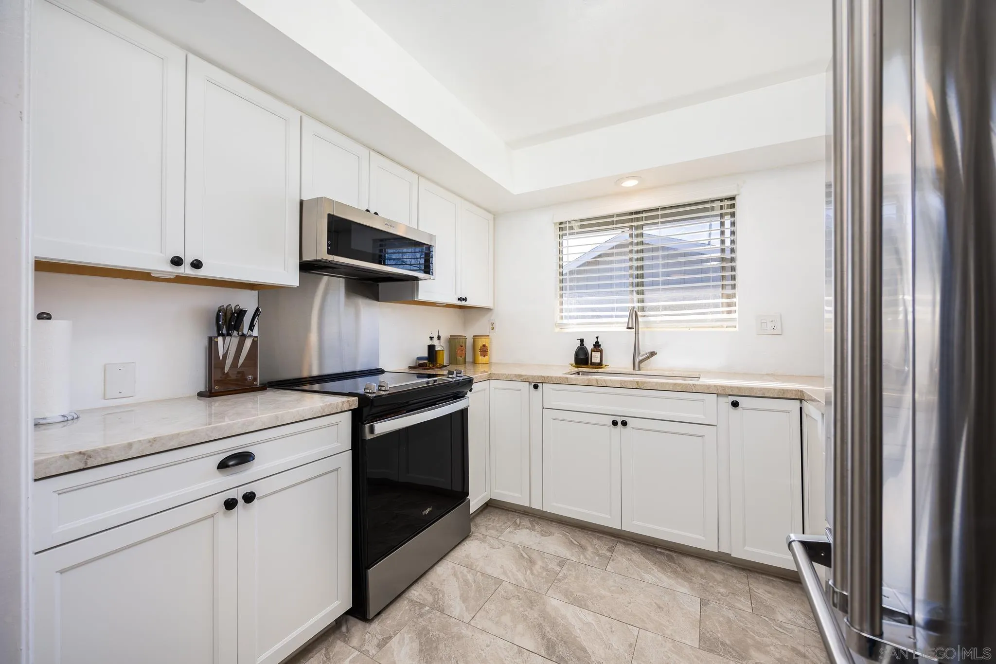 Photo #6: 240025168 Listing 