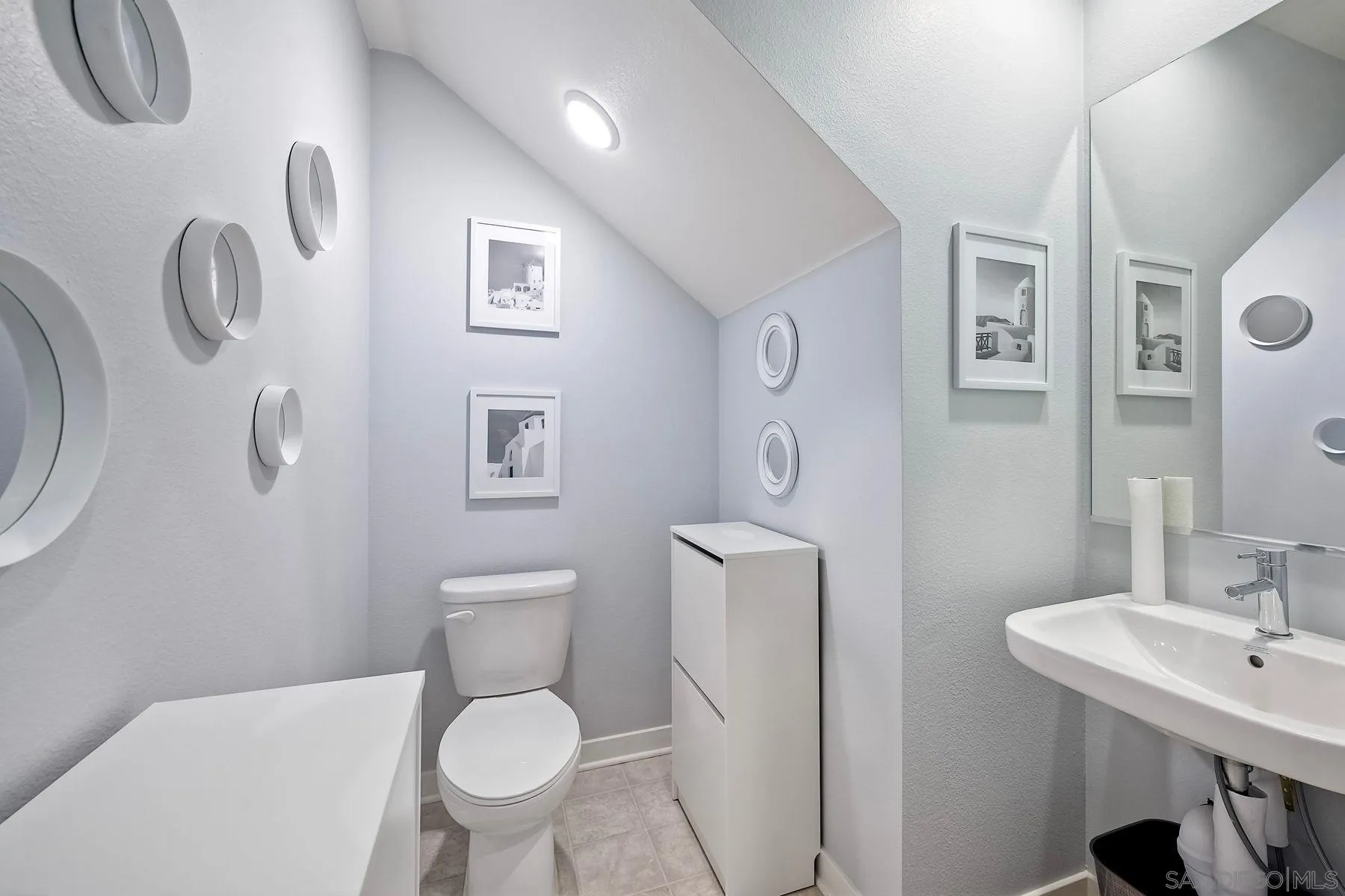 Photo #5: 240025197 Listing 