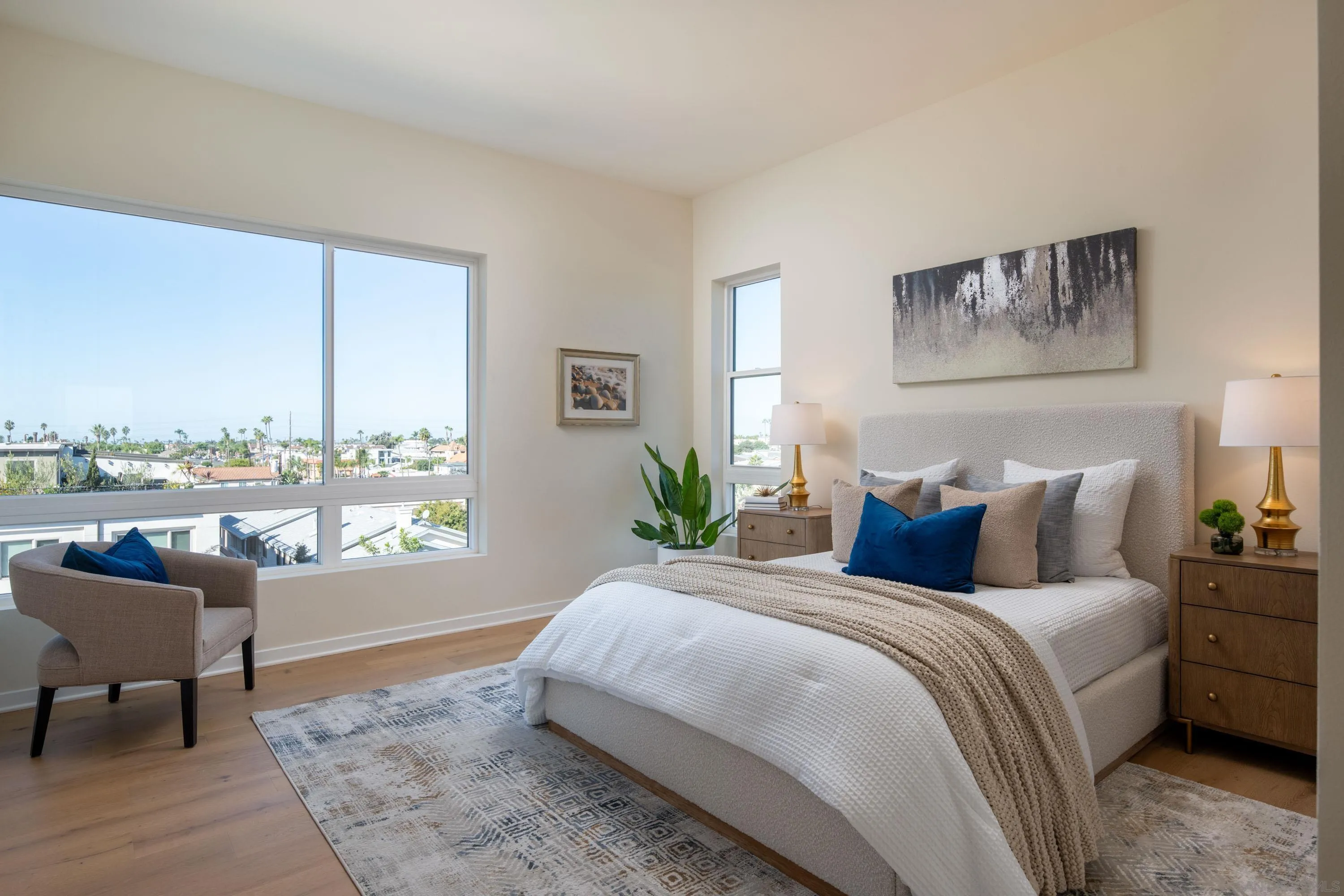 Photo #4: 240025300 Listing 