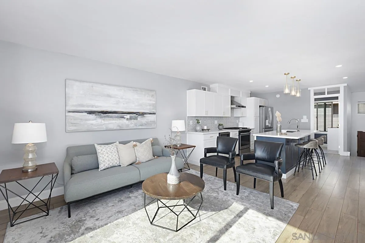 Photo #4: 240025443 Listing 