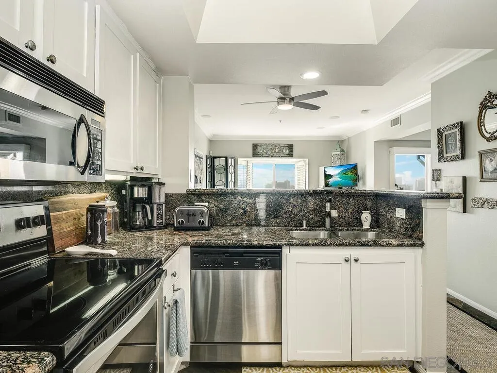 Photo #4: 240025619 Listing 